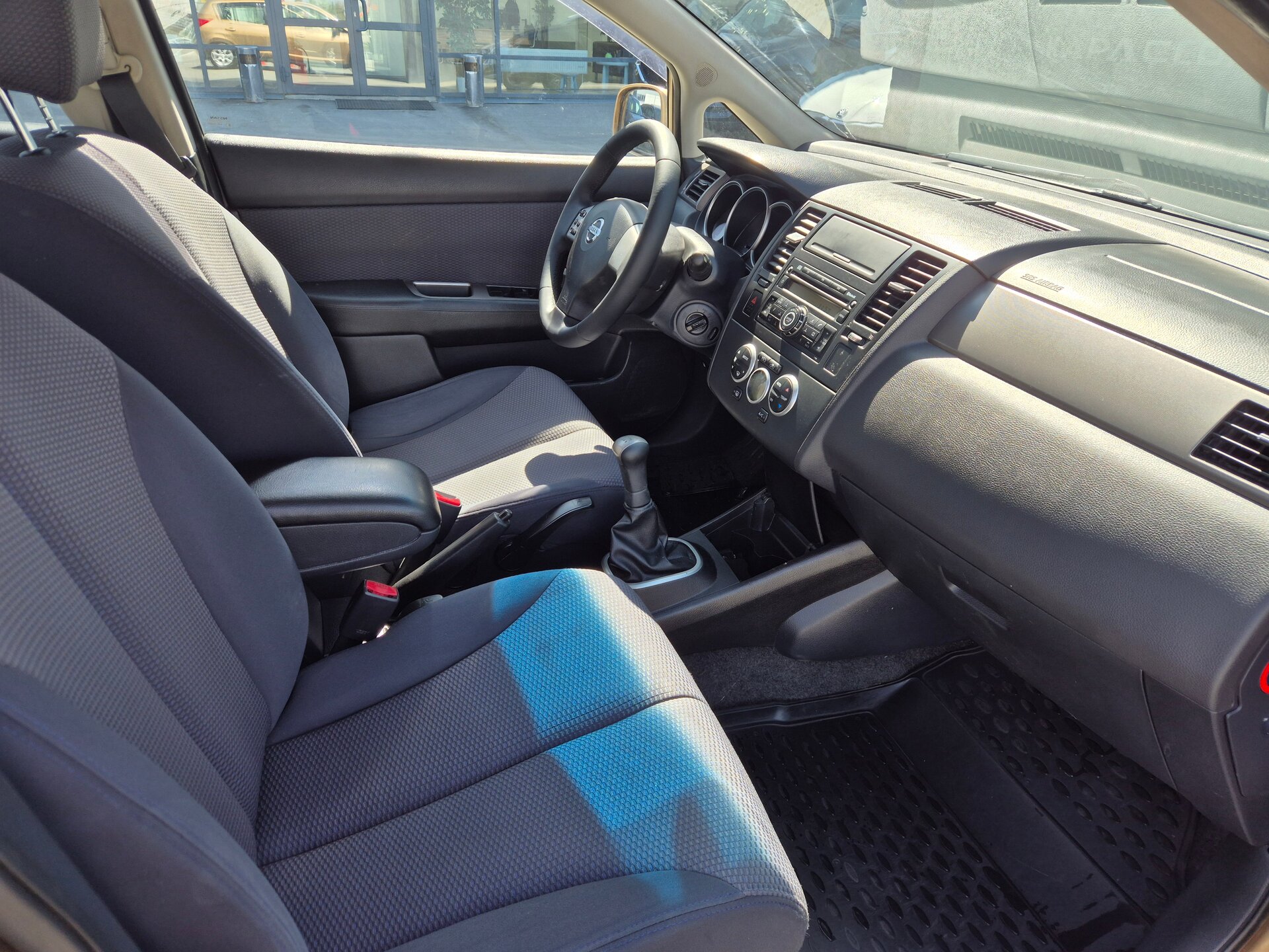 Nissan Tiida, I 2008