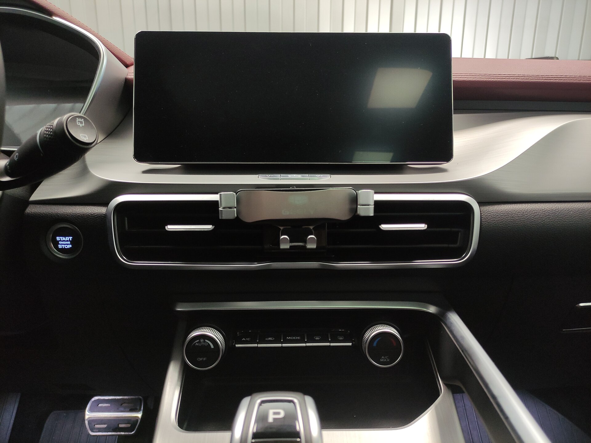 Geely Coolray, I 2021