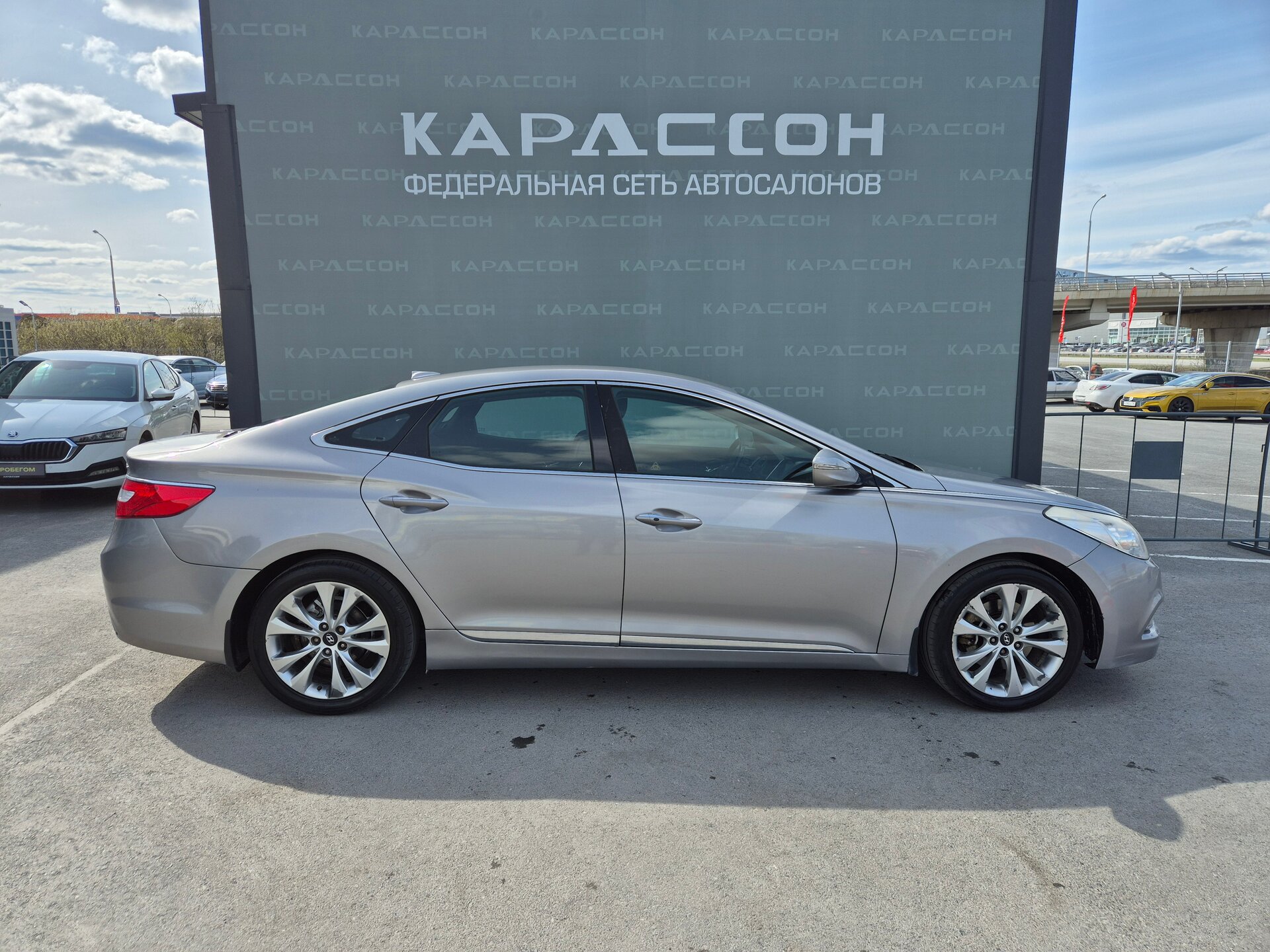 Hyundai Grandeur, V 2012