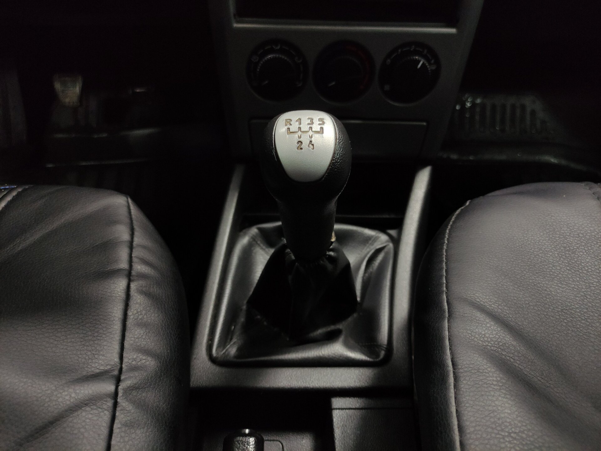 Lada (ВАЗ) Priora, I 2012