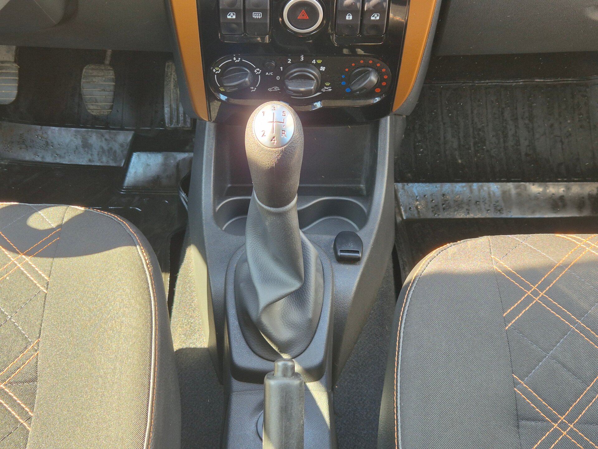 Lada (ВАЗ) Largus, I 2016