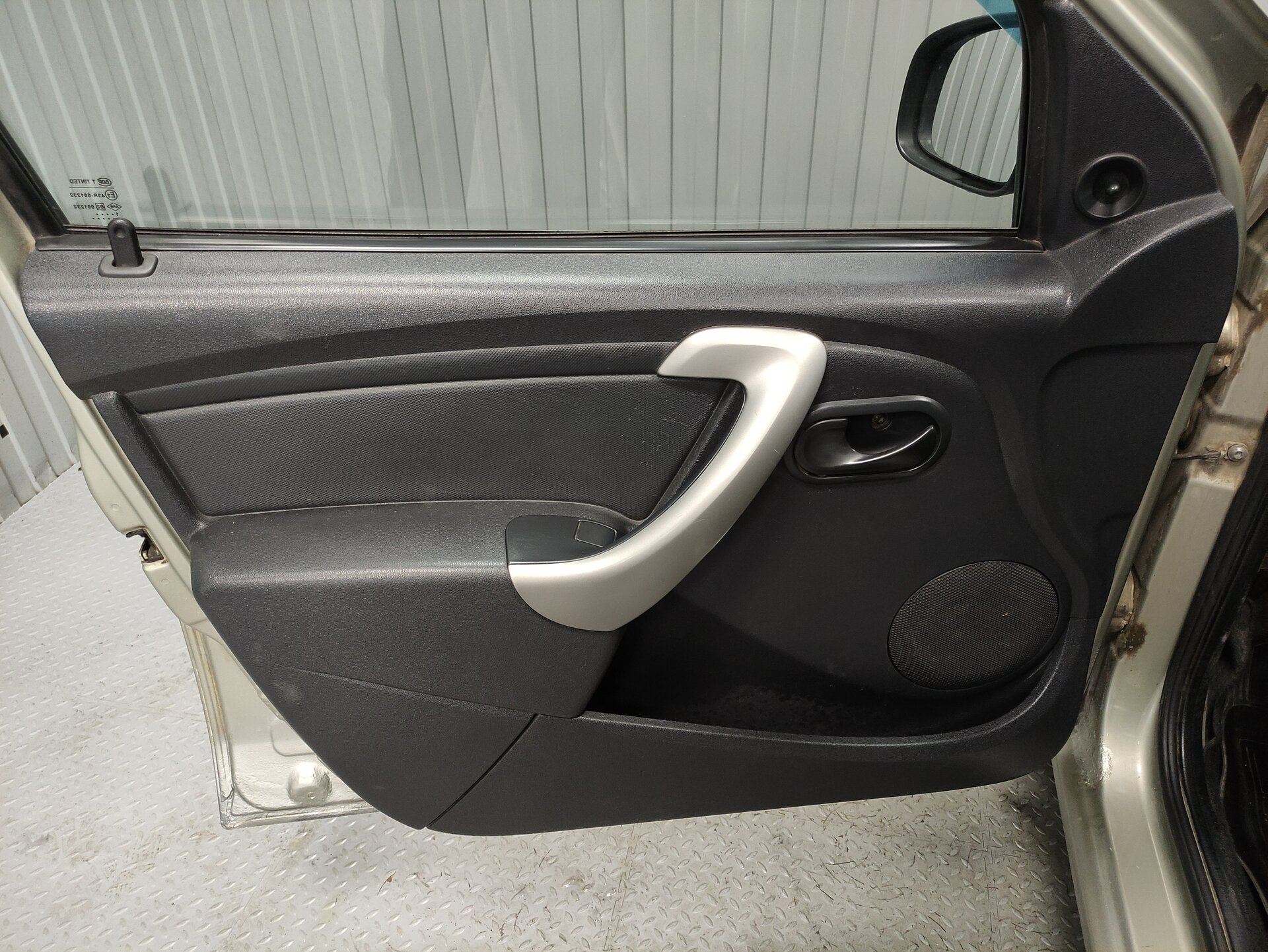Renault Logan, I Рестайлинг 2011