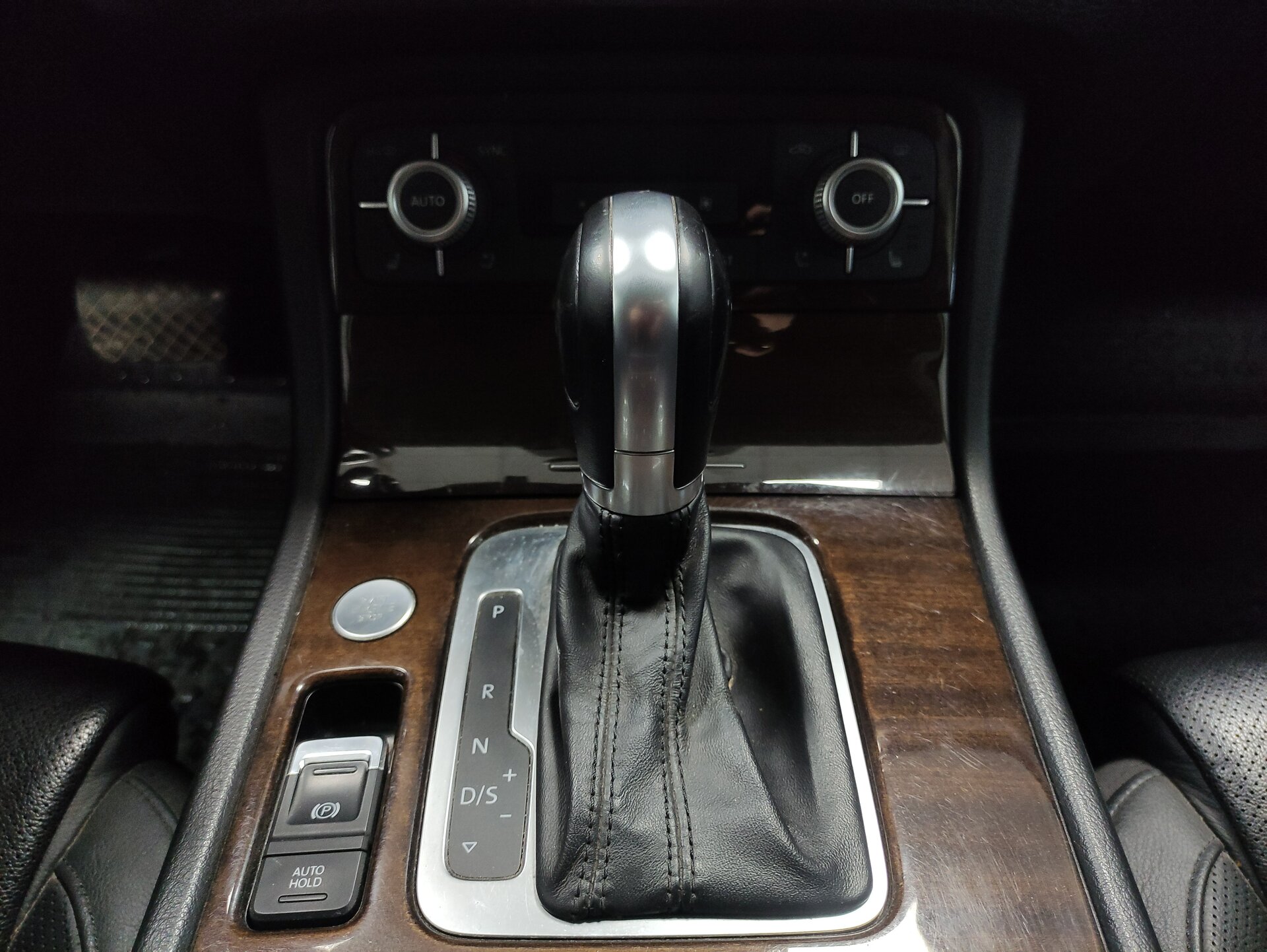Volkswagen Touareg, II Рестайлинг 2015