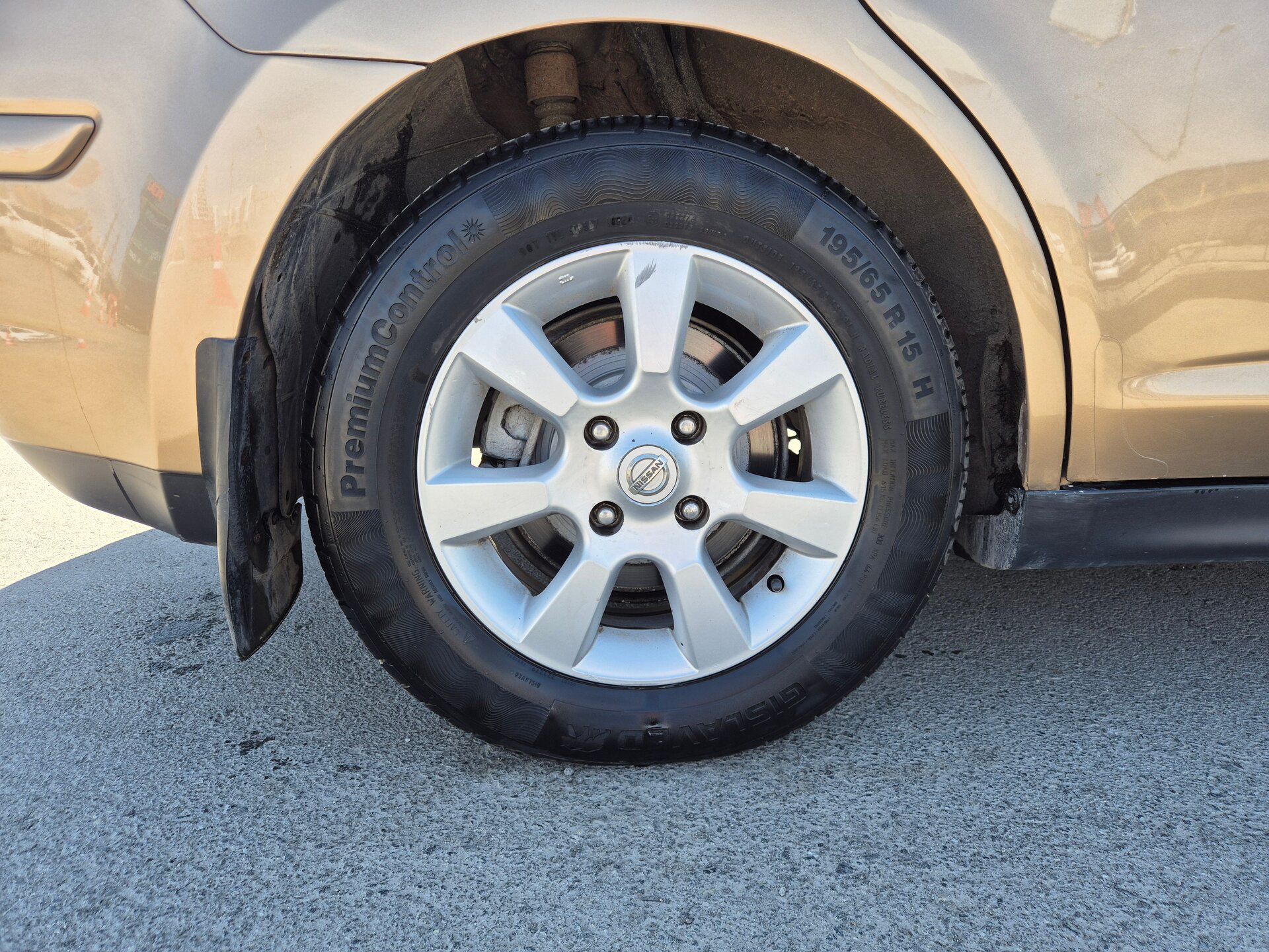 Nissan Tiida, I 2008