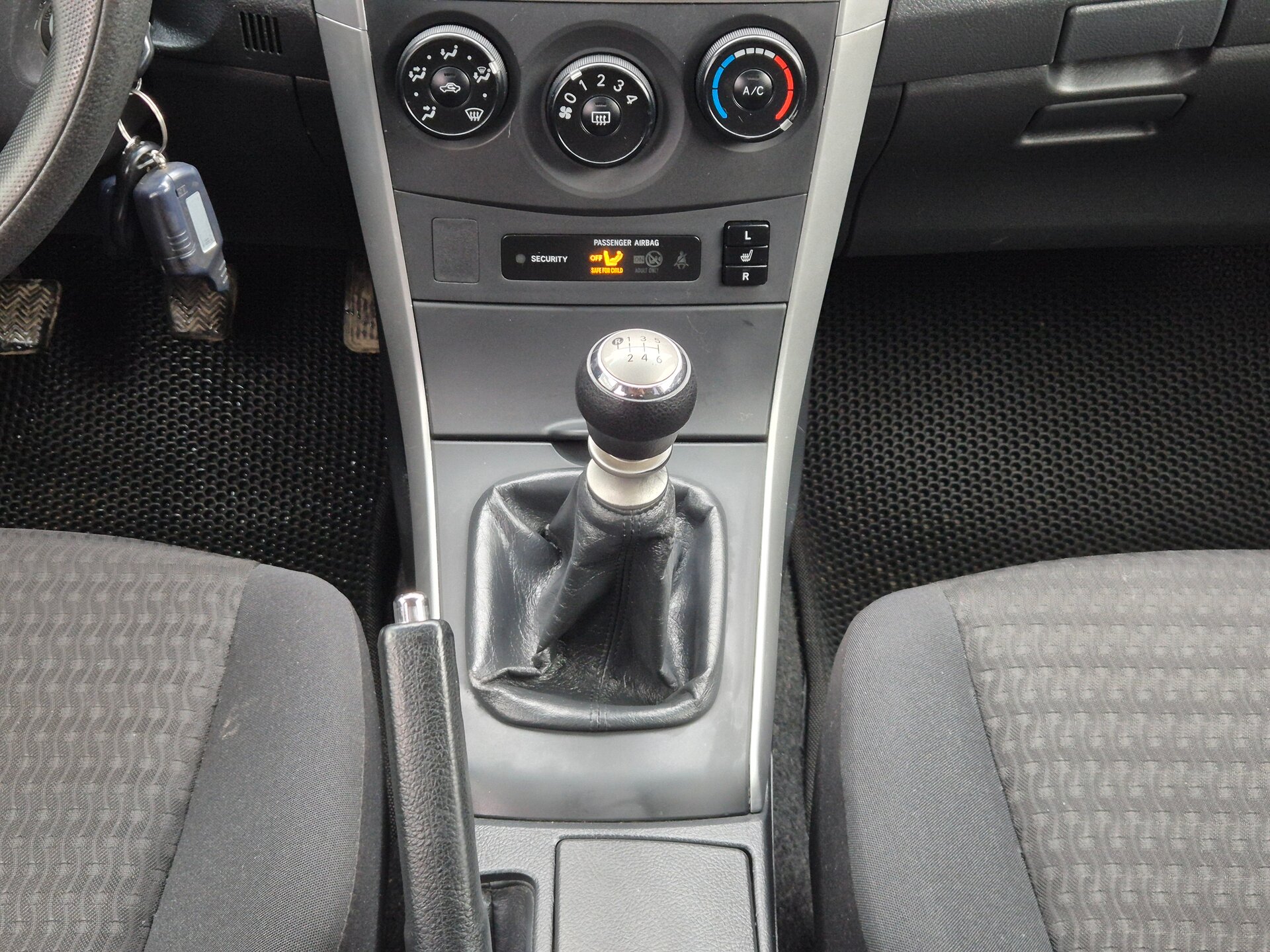 Toyota Corolla, X (E140, E150) Рестайлинг 2011