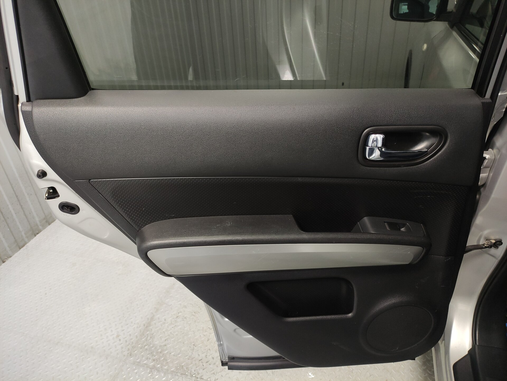 Nissan X-Trail, II 2010