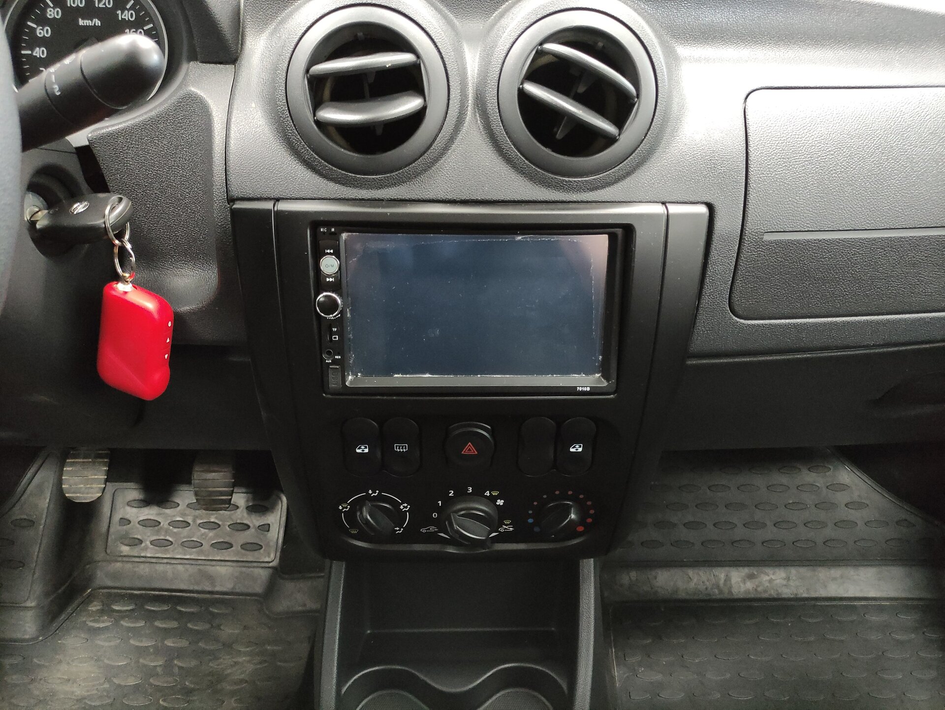 Nissan Almera, III (G15) 2018
