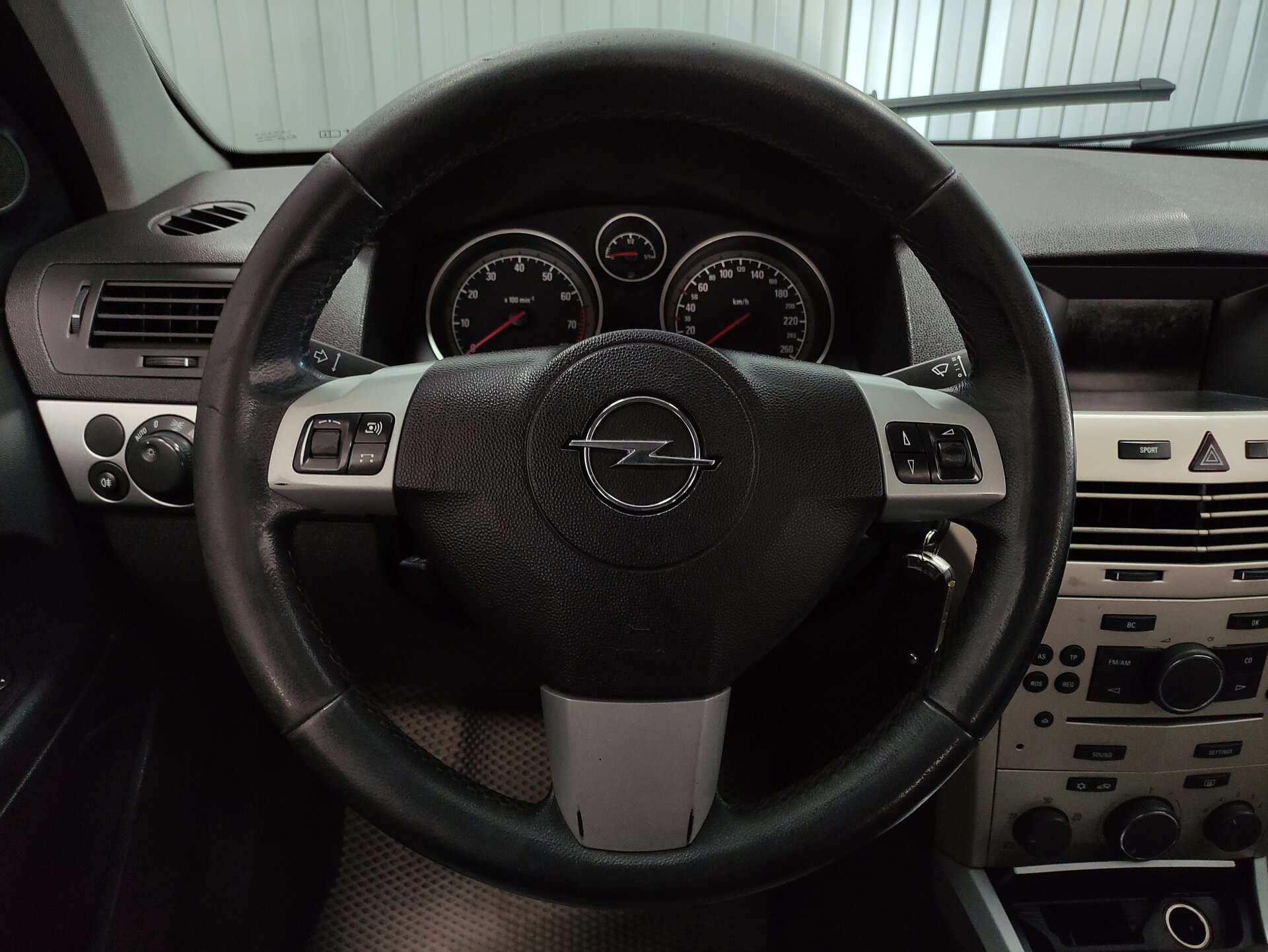 Opel Astra, H Рестайлинг 2011