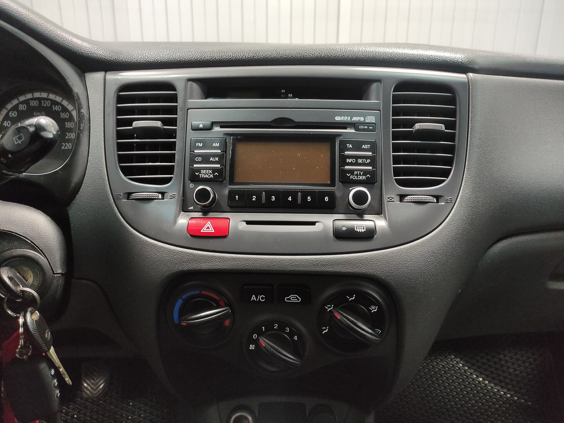 Kia Rio, II Рестайлинг 2009