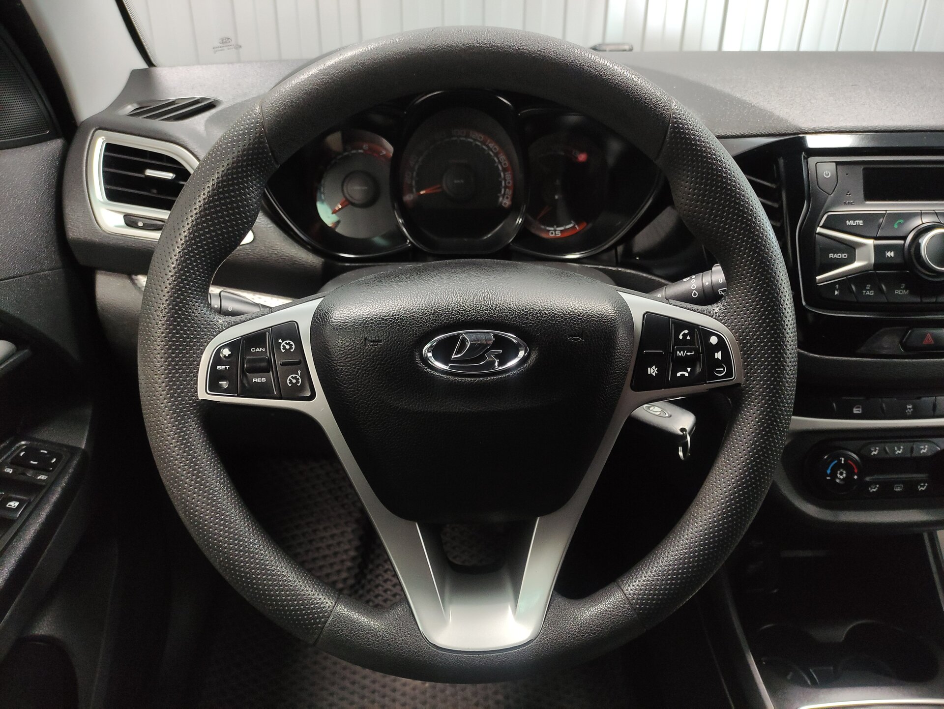 Lada (ВАЗ) Vesta, I 2021