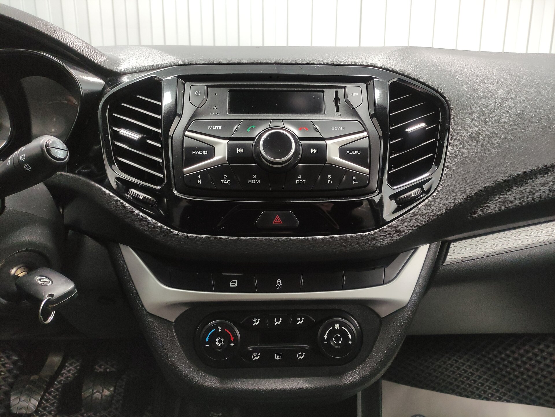 Lada (ВАЗ) Vesta, I 2021
