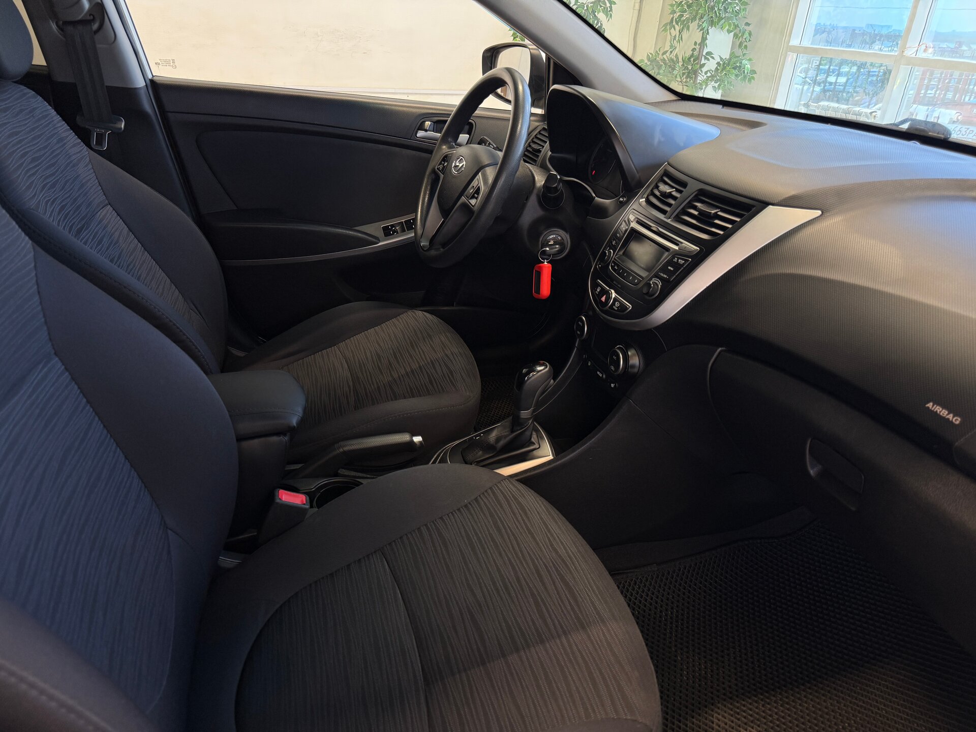 Hyundai Solaris, I Рестайлинг 2015 Hyundai Solaris, I Рестайлинг 2015
