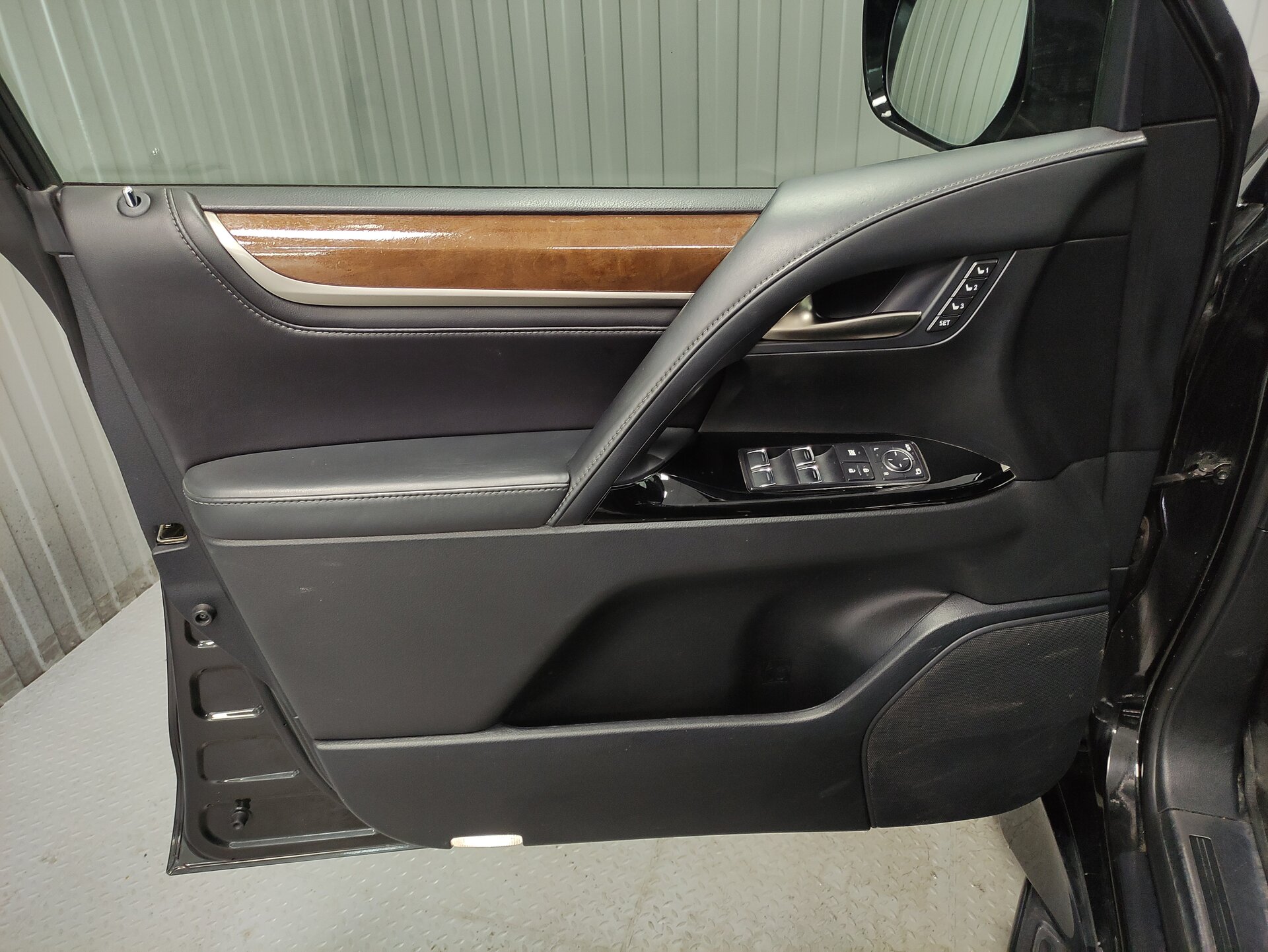Lexus LX, III Рестайлинг 2 2015