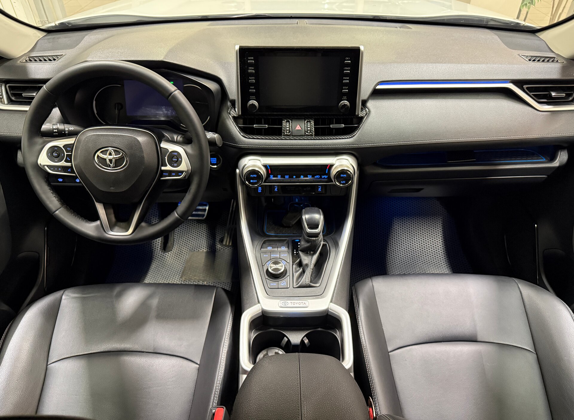 Toyota RAV4, V (XA50) 2020