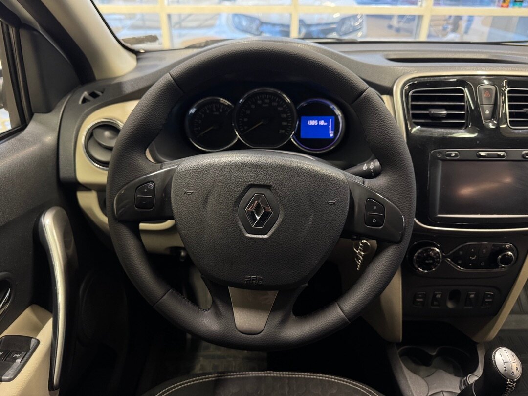 Renault Logan, II 2014 Renault Logan, II 2014