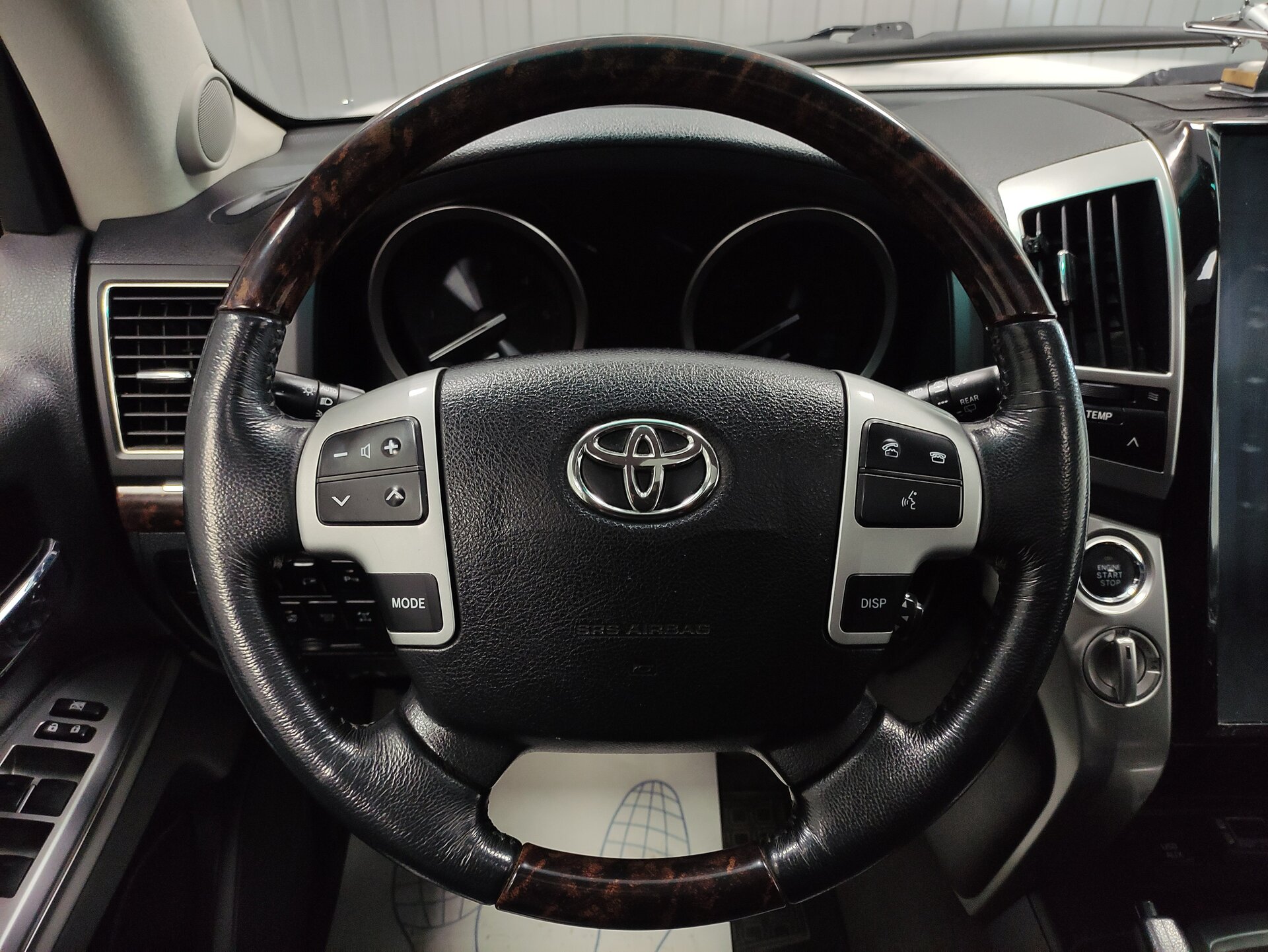 Toyota Land Cruiser, 200 Series Рестайлинг 1 2014