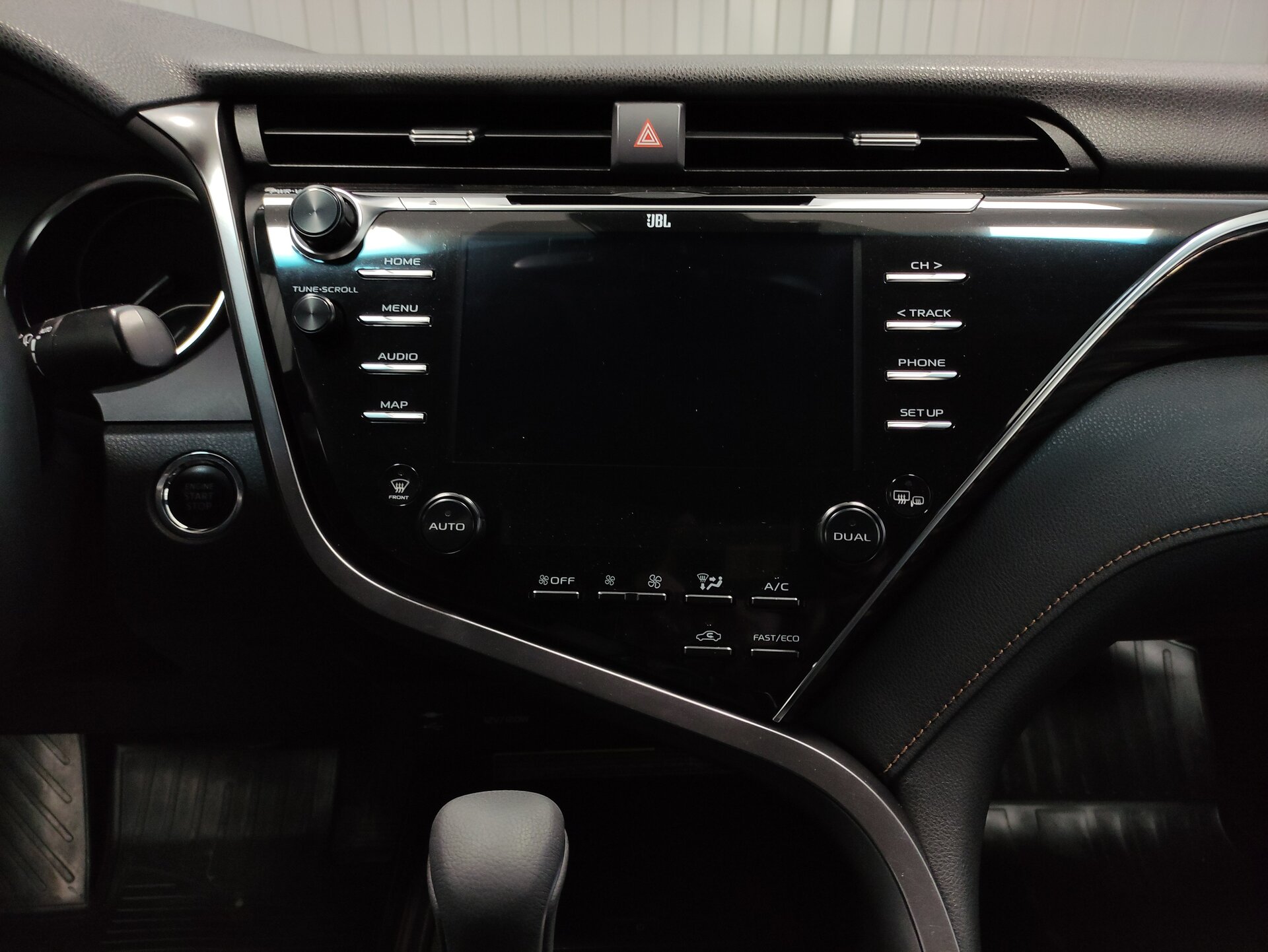 Toyota Camry, VIII (XV70) 2019