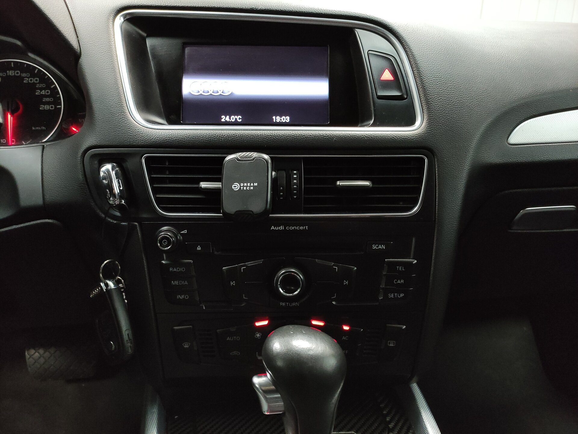 Audi Q5, I (8R) 2012 Audi Q5, I (8R) 2012