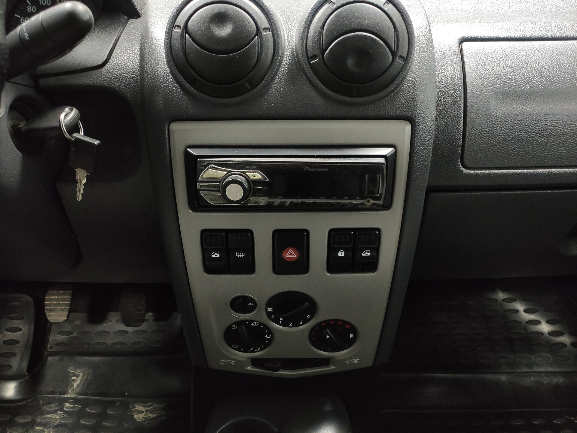 Renault Logan, I 2008 Renault Logan, I 2008
