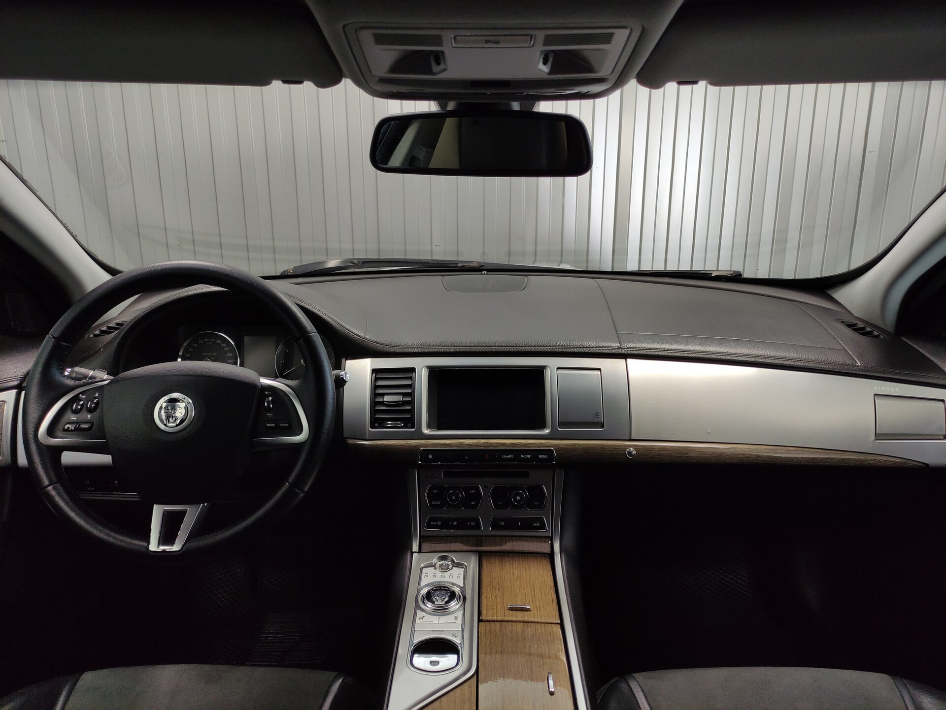 Jaguar XF, I Рестайлинг 2012