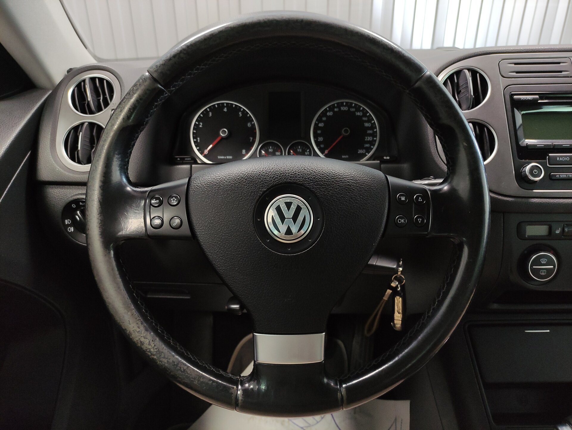 Volkswagen Tiguan, I 2009