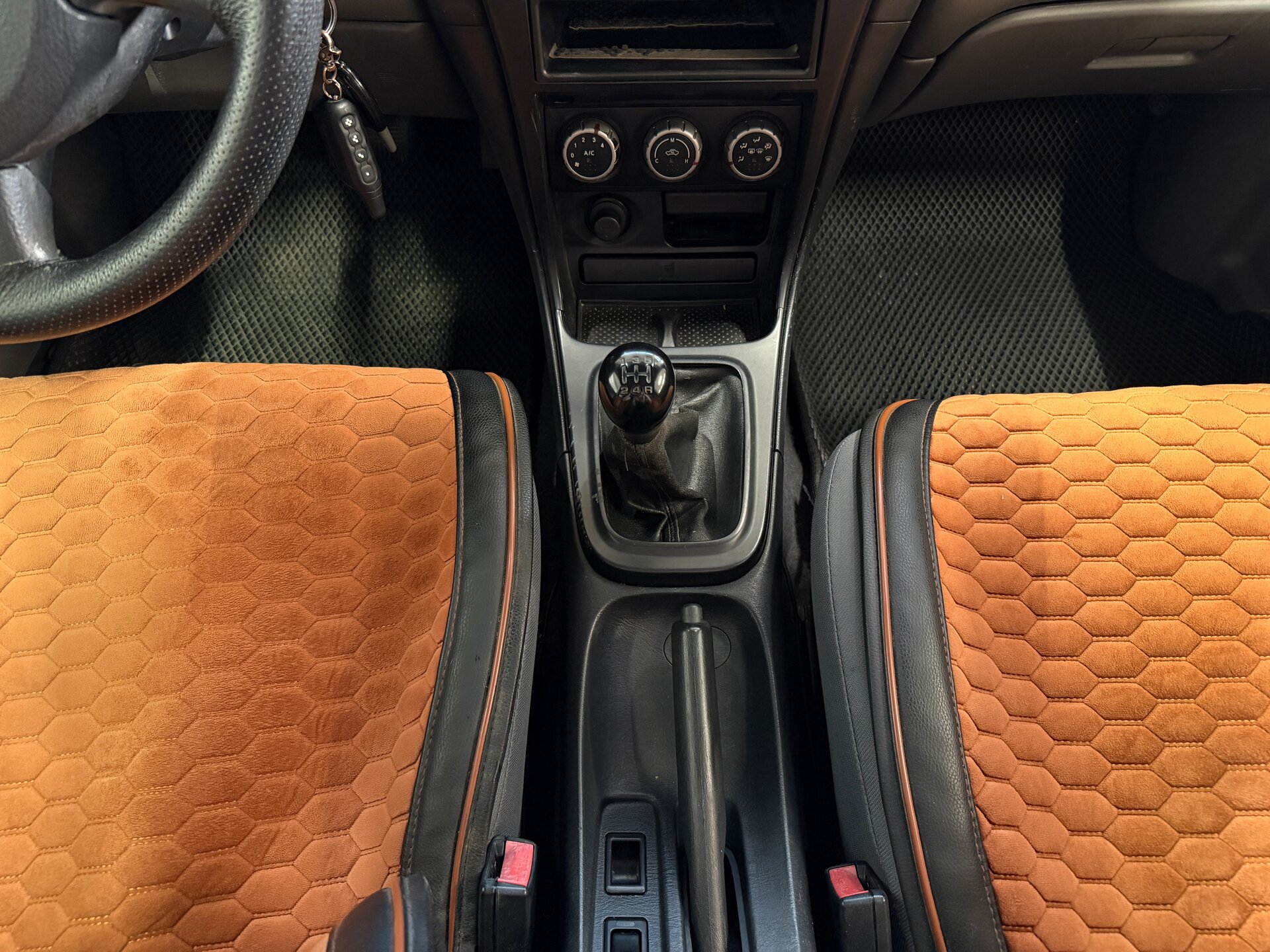 Nissan Almera Classic, I 2011