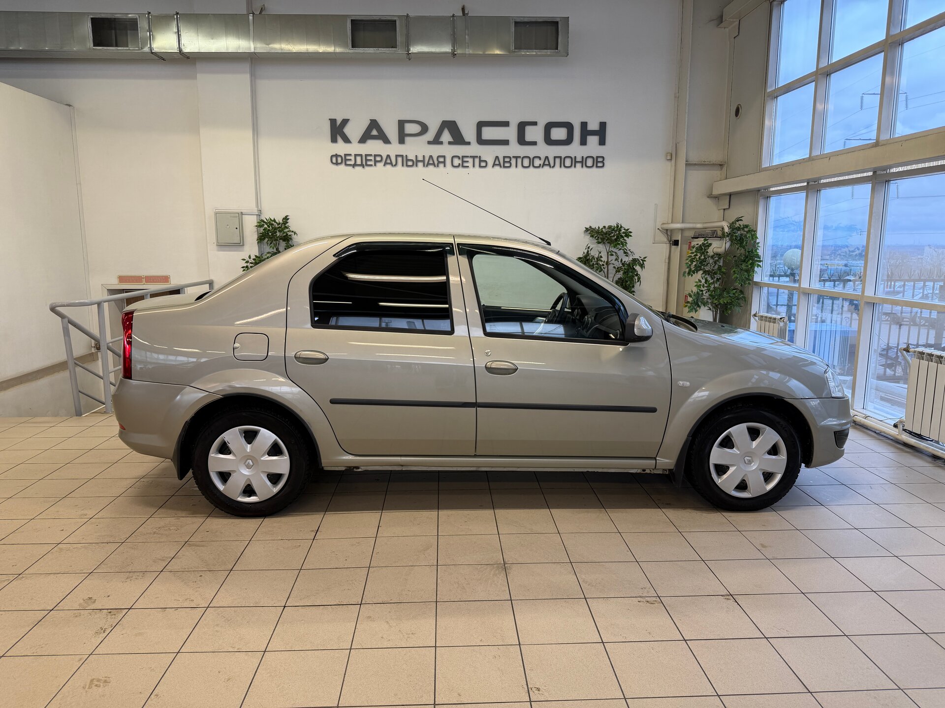 Renault Logan, I Рестайлинг 2013