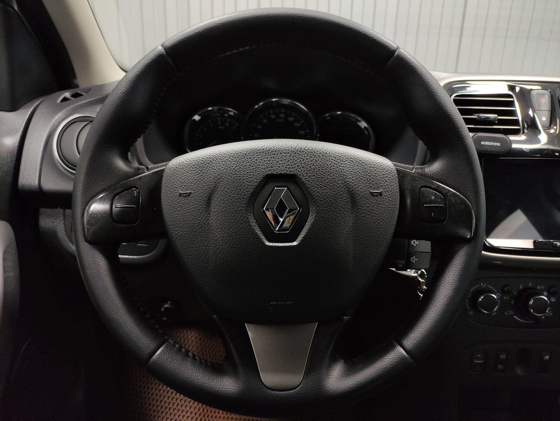 Renault Logan, II 2017