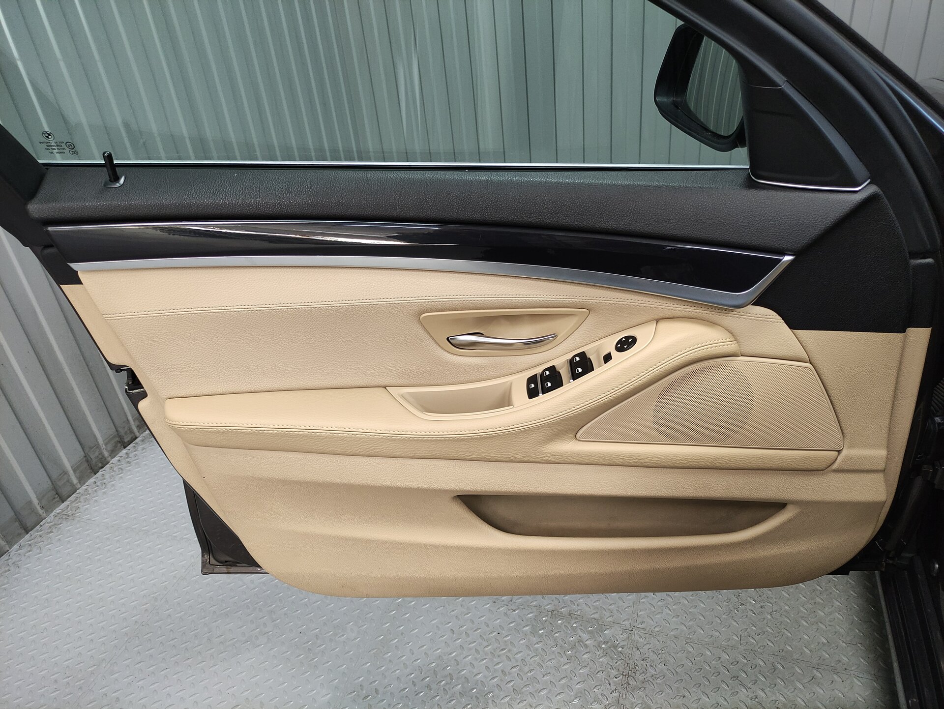 BMW 5 серии, VI (F10/F11/F07) 2012
