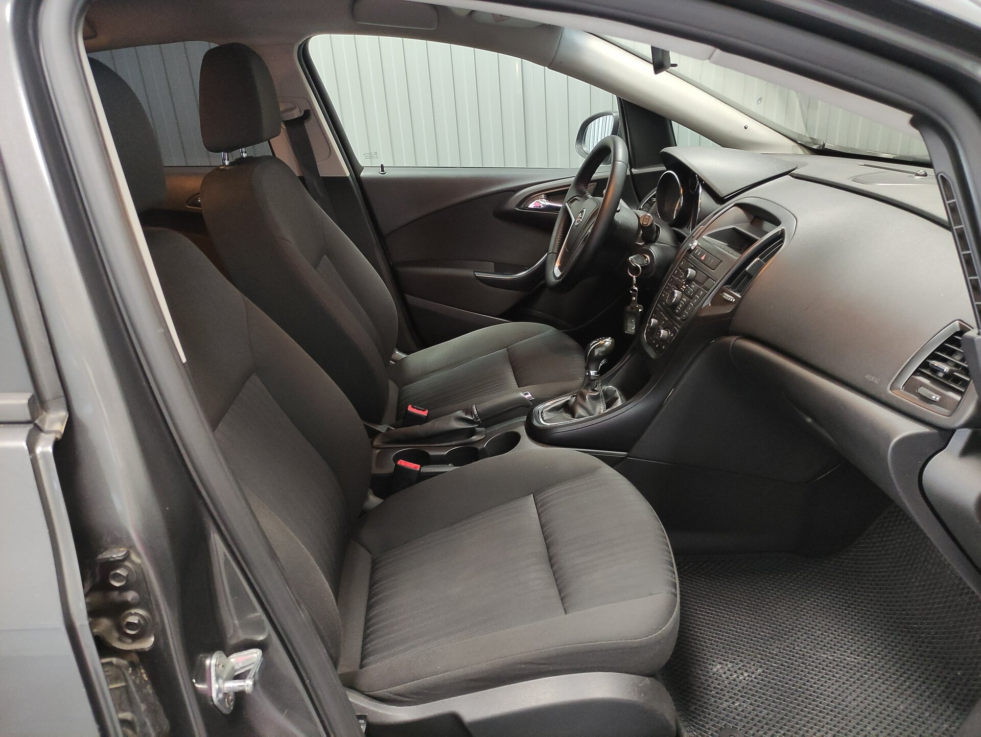 Opel Astra, J 2011