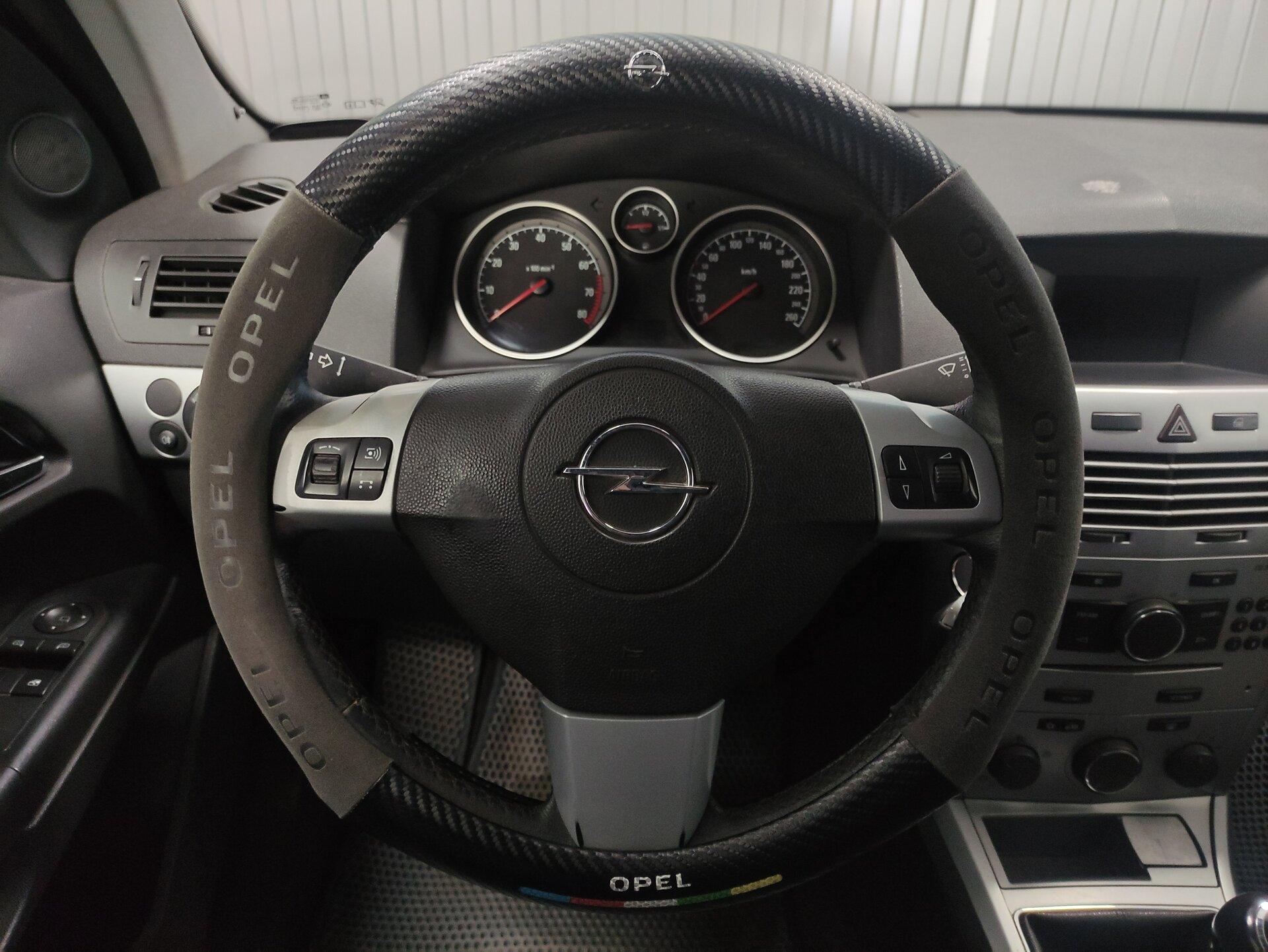 Opel Astra, H Рестайлинг 2011 Opel Astra, H Рестайлинг 2011