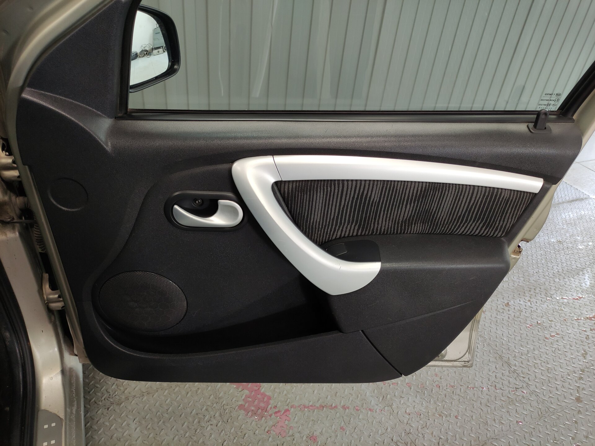 Renault Logan, I Рестайлинг 2011