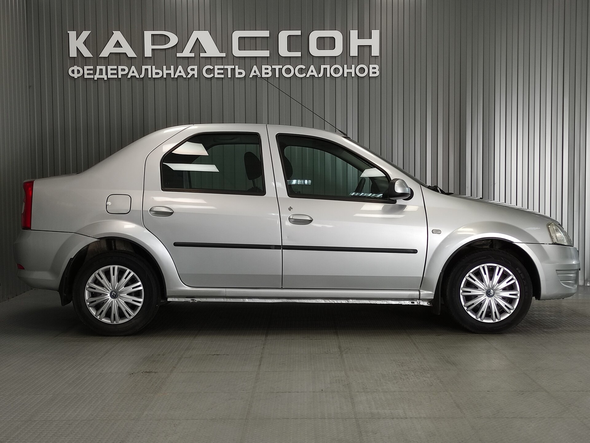 Renault Logan, I Рестайлинг 2013 Renault Logan, I Рестайлинг 2013
