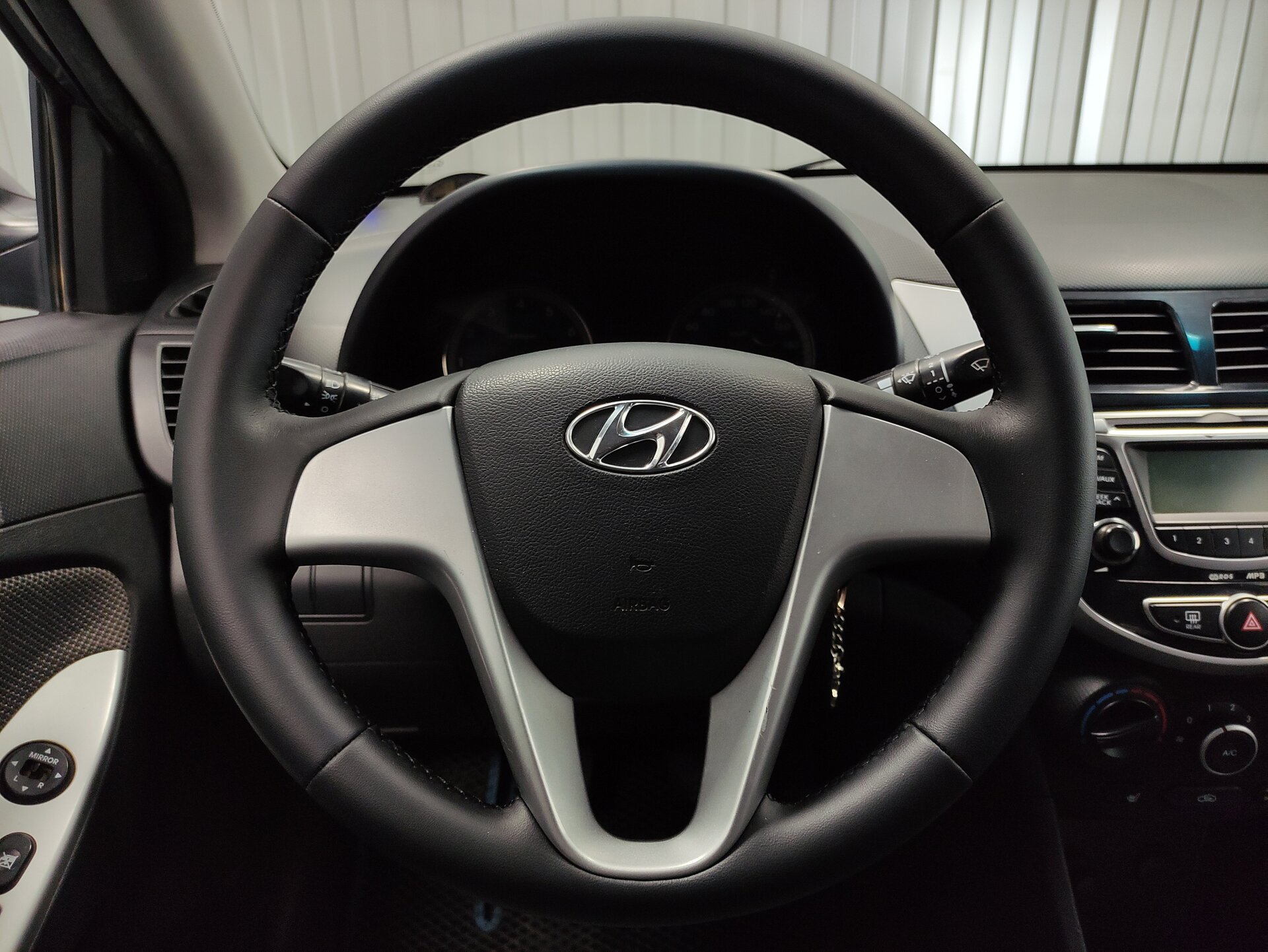 Hyundai Solaris, I 2012