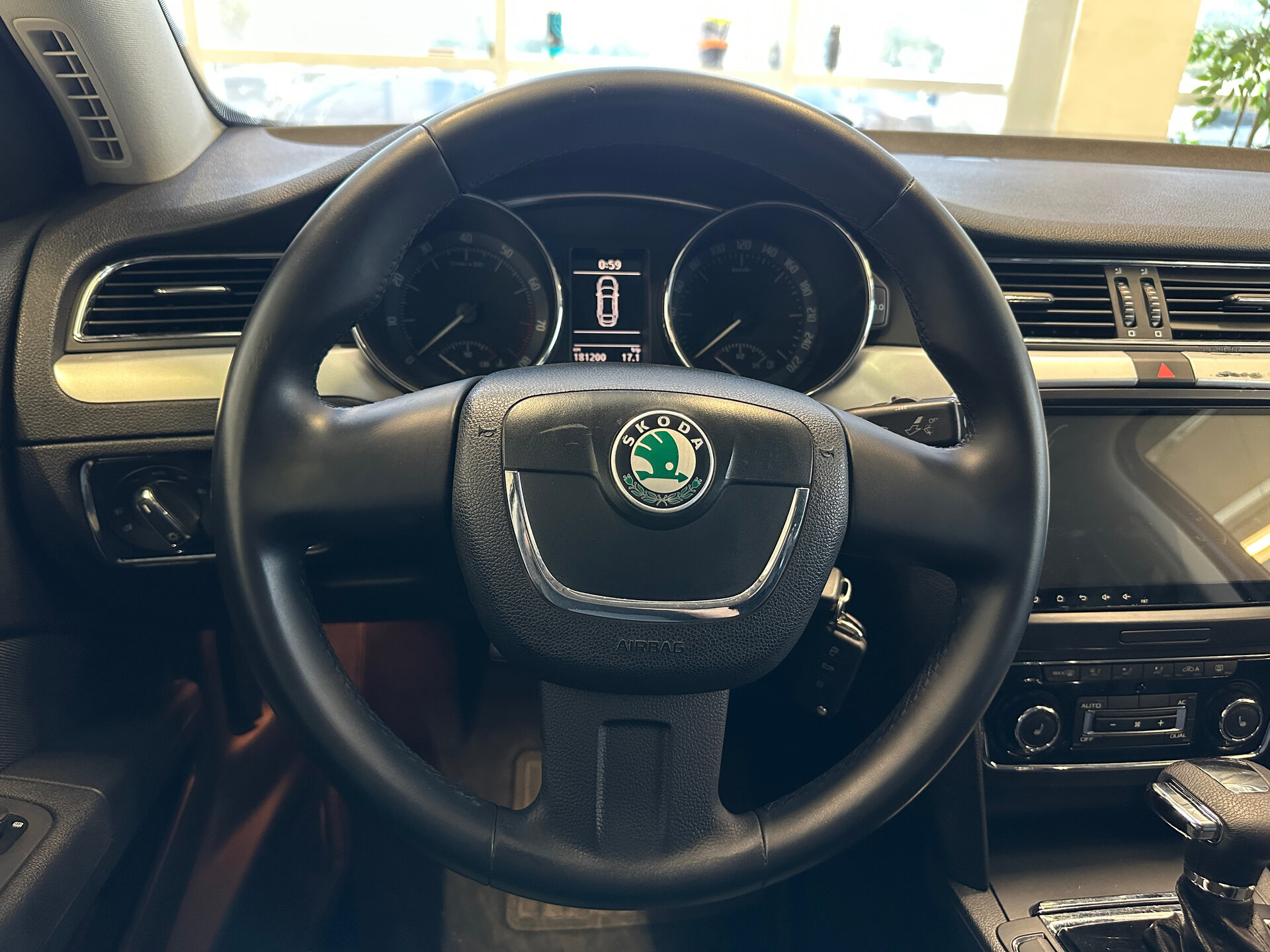 Skoda Superb, II 2010 Skoda Superb, II 2010