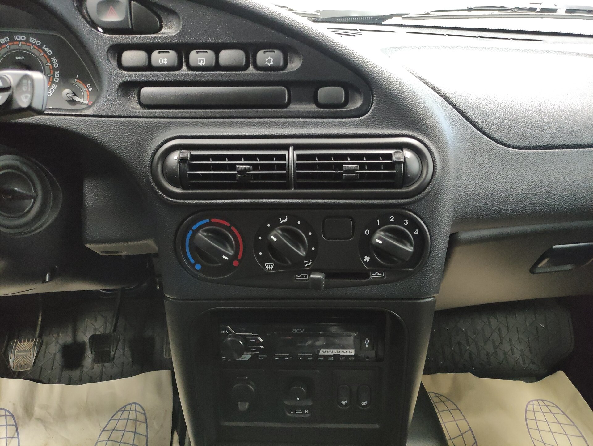 Lada (ВАЗ) Niva Travel, I 2024