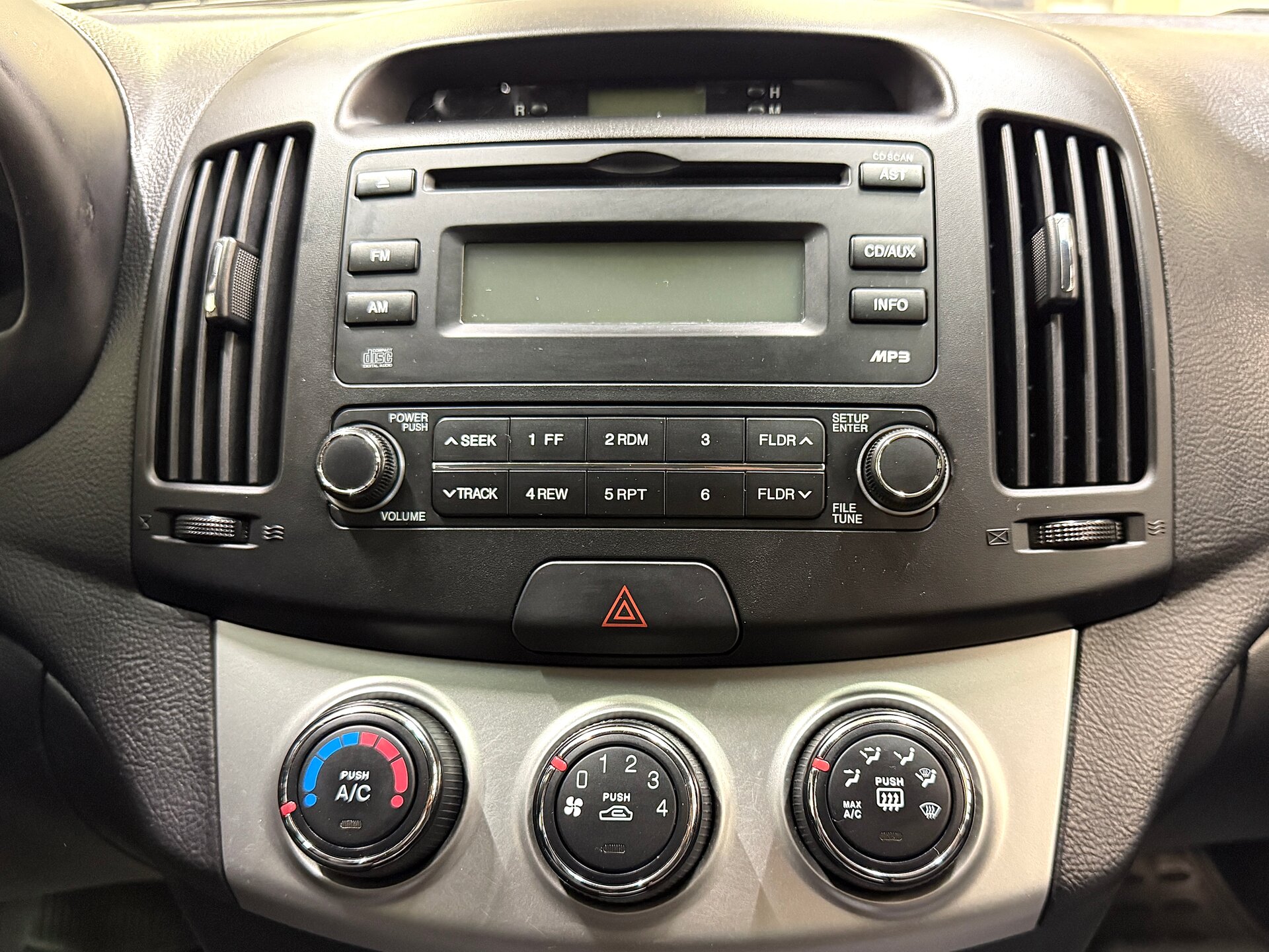 Hyundai Elantra, IV (HD) 2010 Hyundai Elantra, IV (HD) 2010