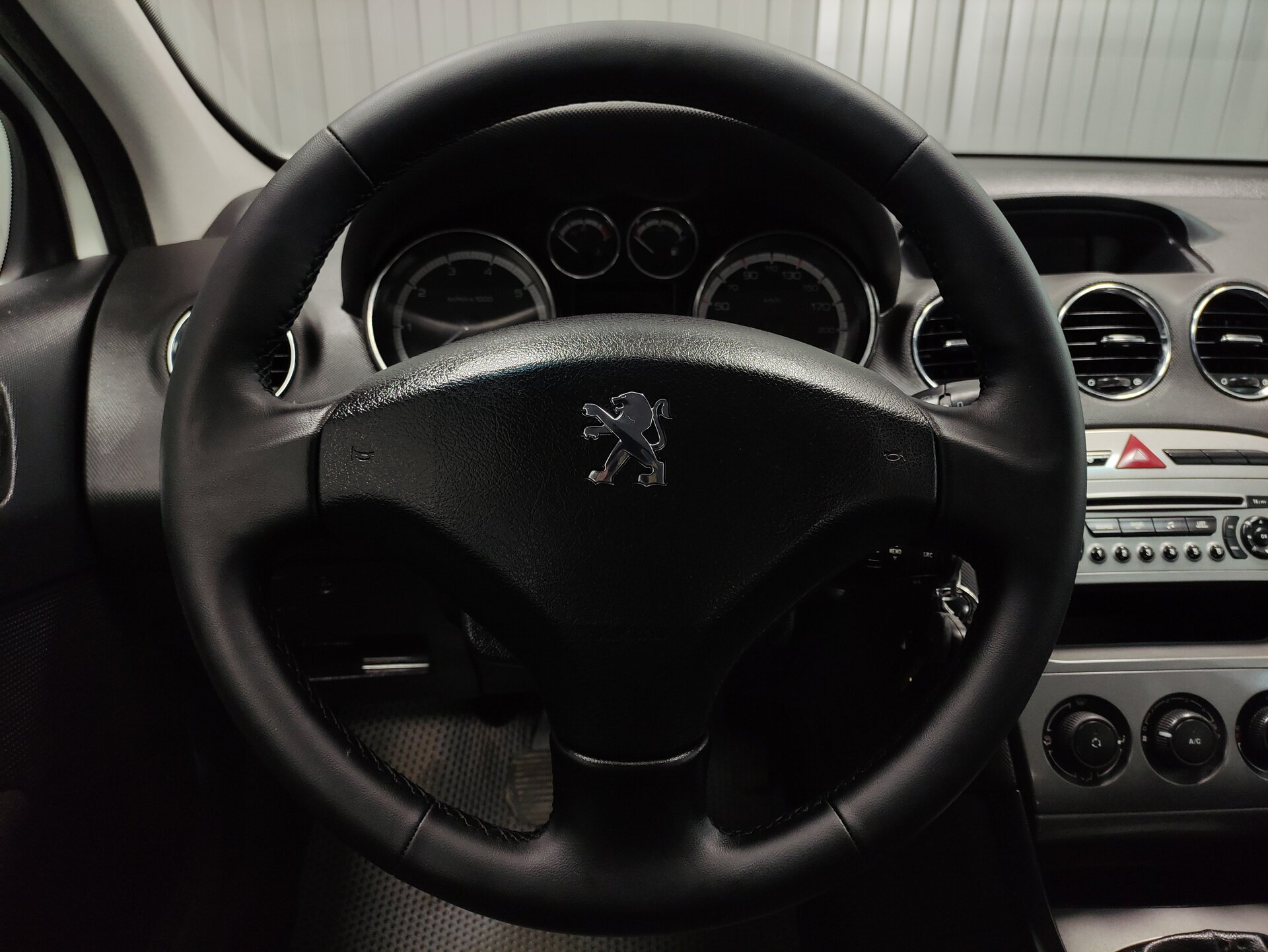 Peugeot 308, I 2011