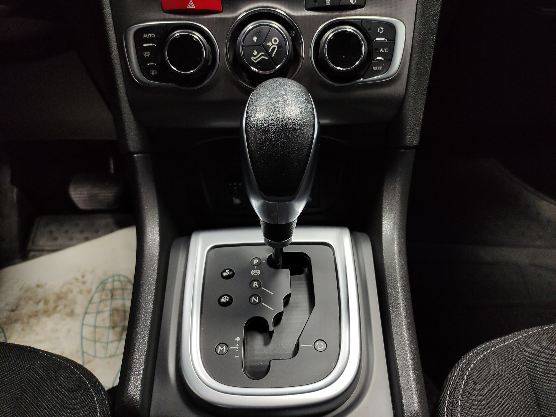 Citroen C4, II 2016 Citroen C4, II 2016