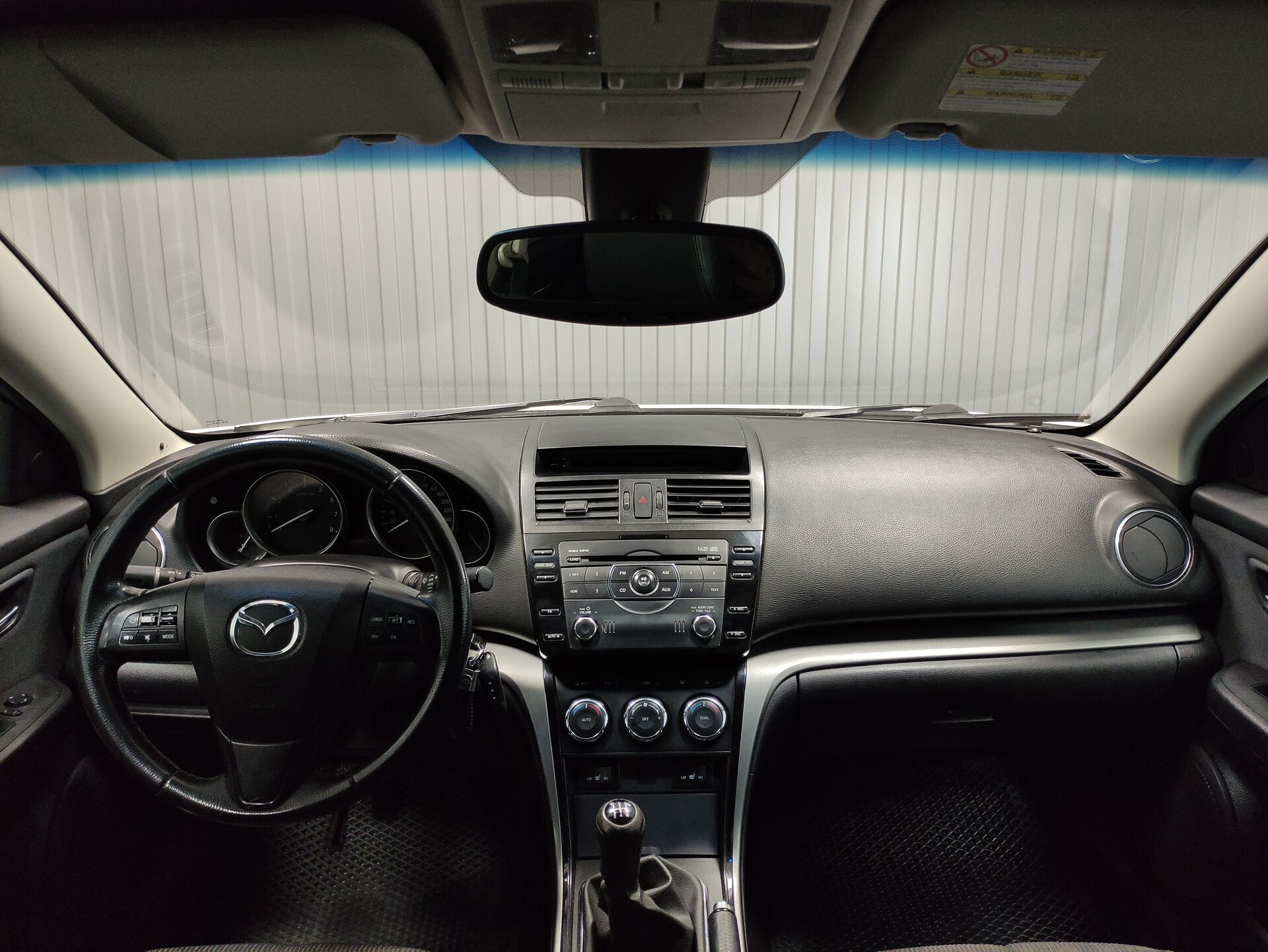 Mazda 6, II (GH) Рестайлинг 2011 Mazda 6, II (GH) Рестайлинг 2011