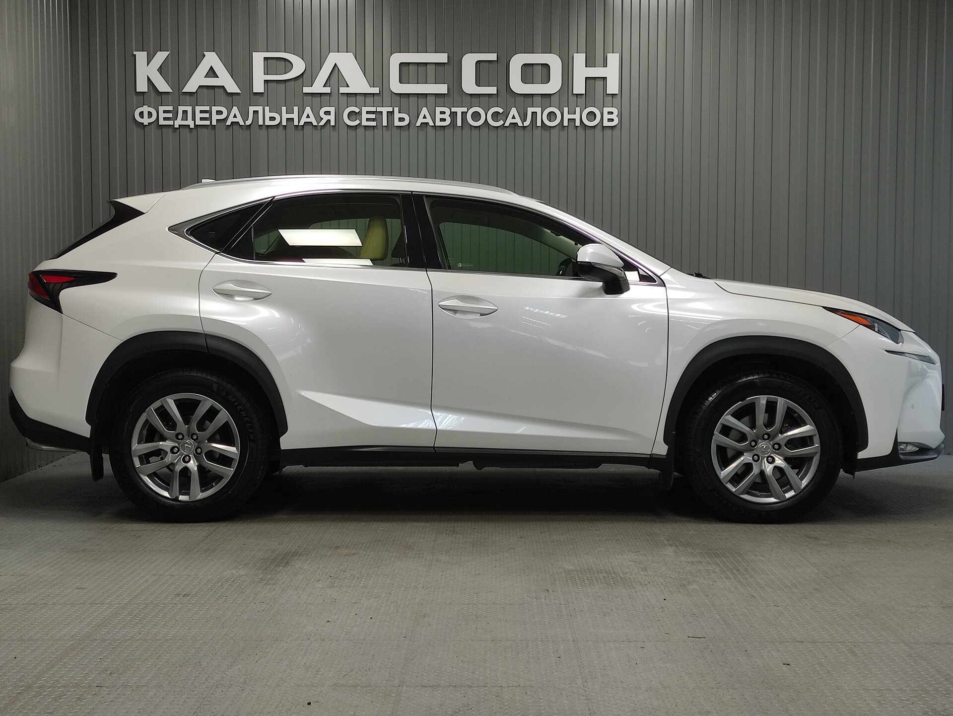 Lexus NX, I 2015