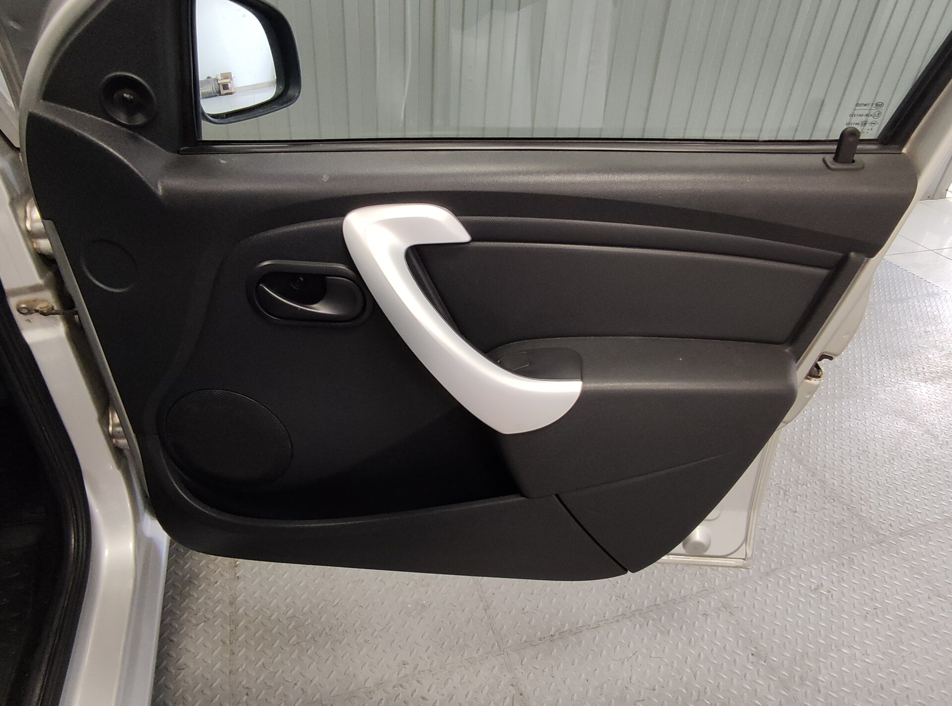 Renault Logan, I Рестайлинг 2013 Renault Logan, I Рестайлинг 2013