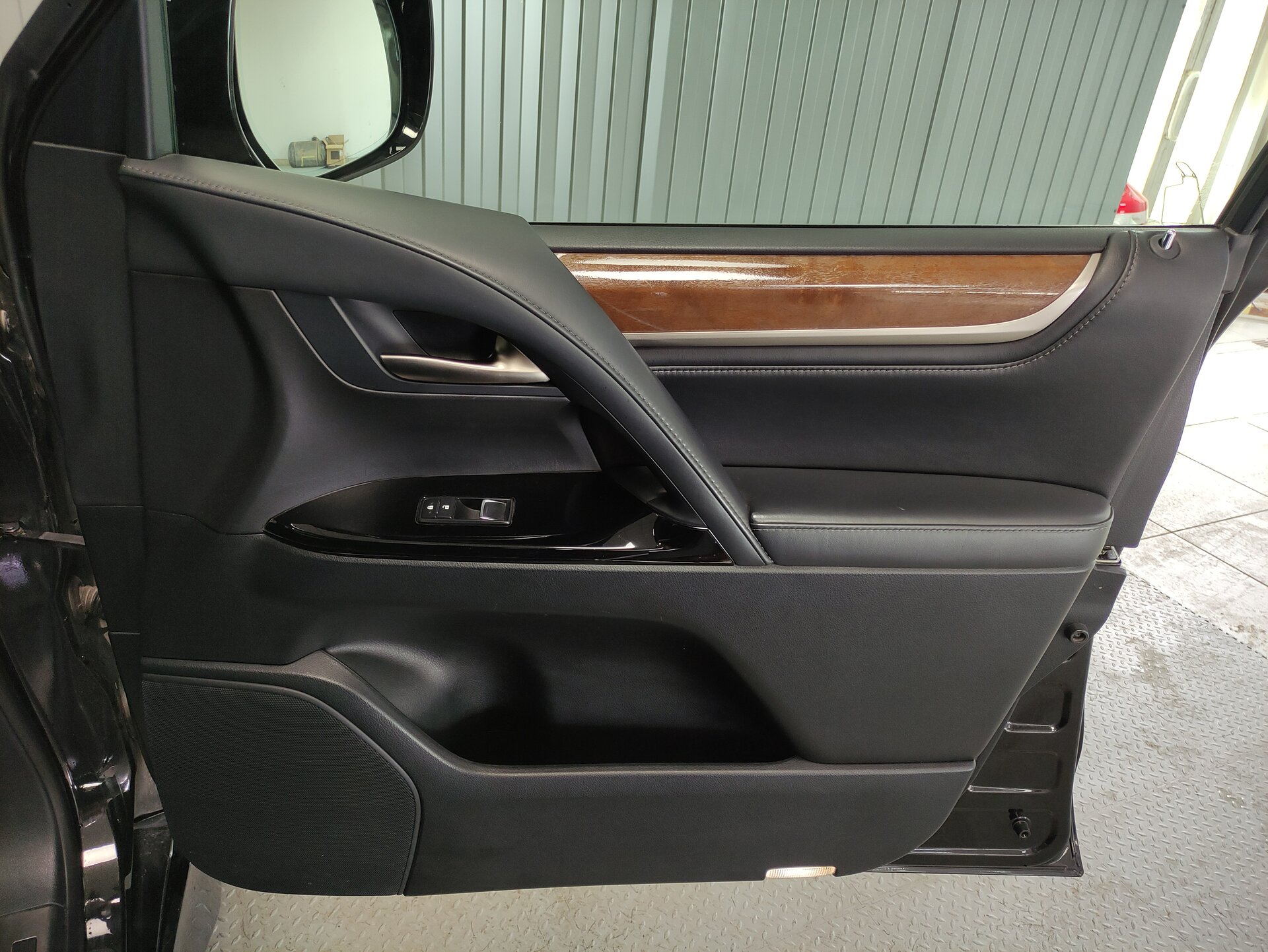 Lexus LX, III Рестайлинг 2 2015