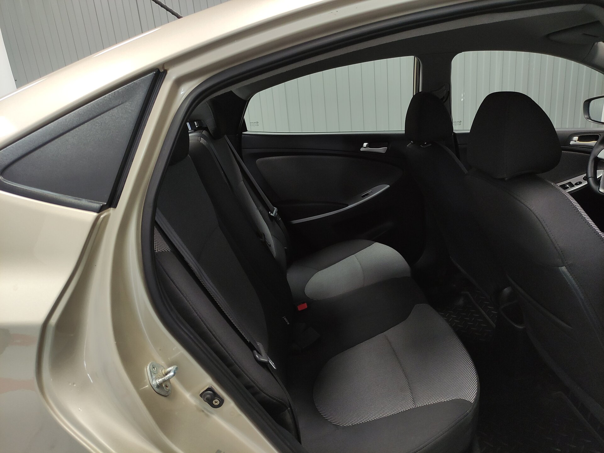 Hyundai Solaris, I 2011