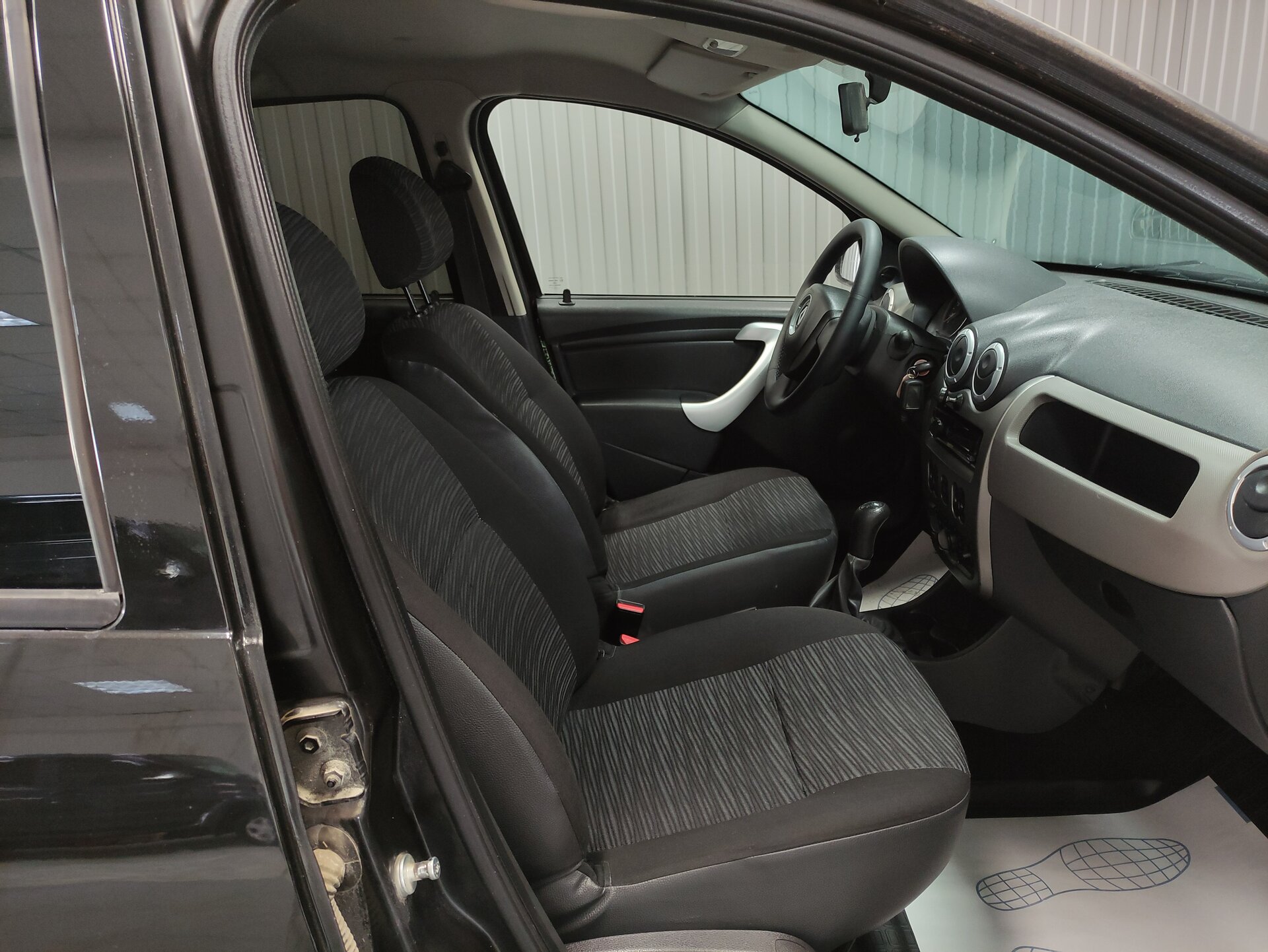 Renault Sandero, I 2014