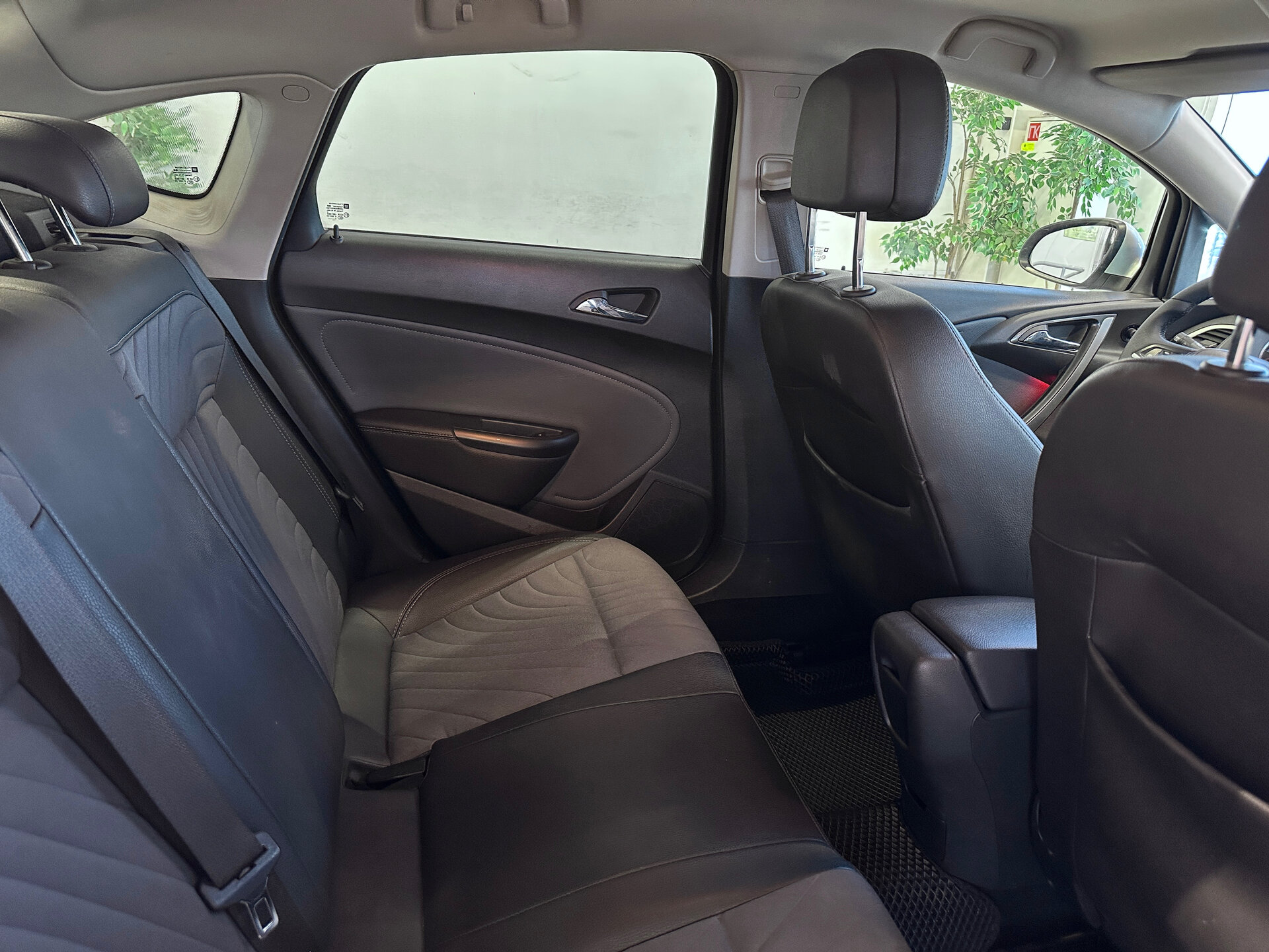 Opel Astra, J Рестайлинг 2012 Opel Astra, J Рестайлинг 2012