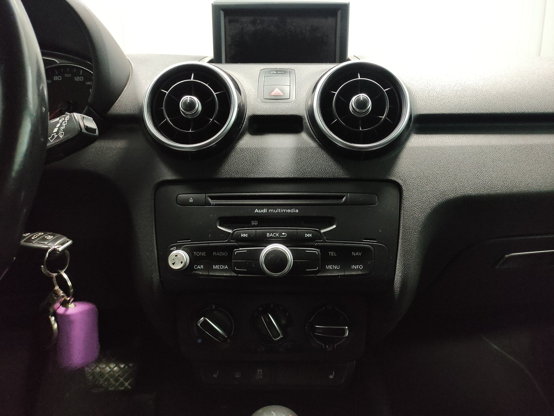 Audi A1, I (8X) 2013