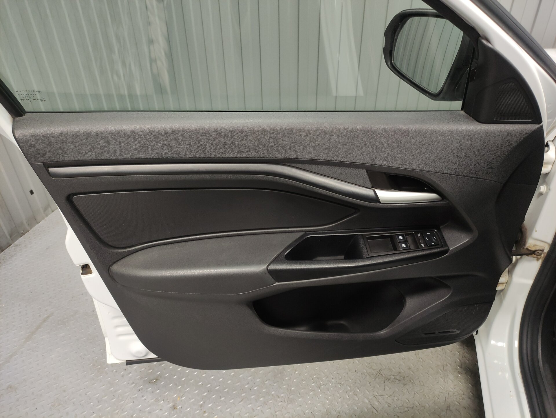 Lada (ВАЗ) Vesta, I 2017 Lada (ВАЗ) Vesta, I 2017
