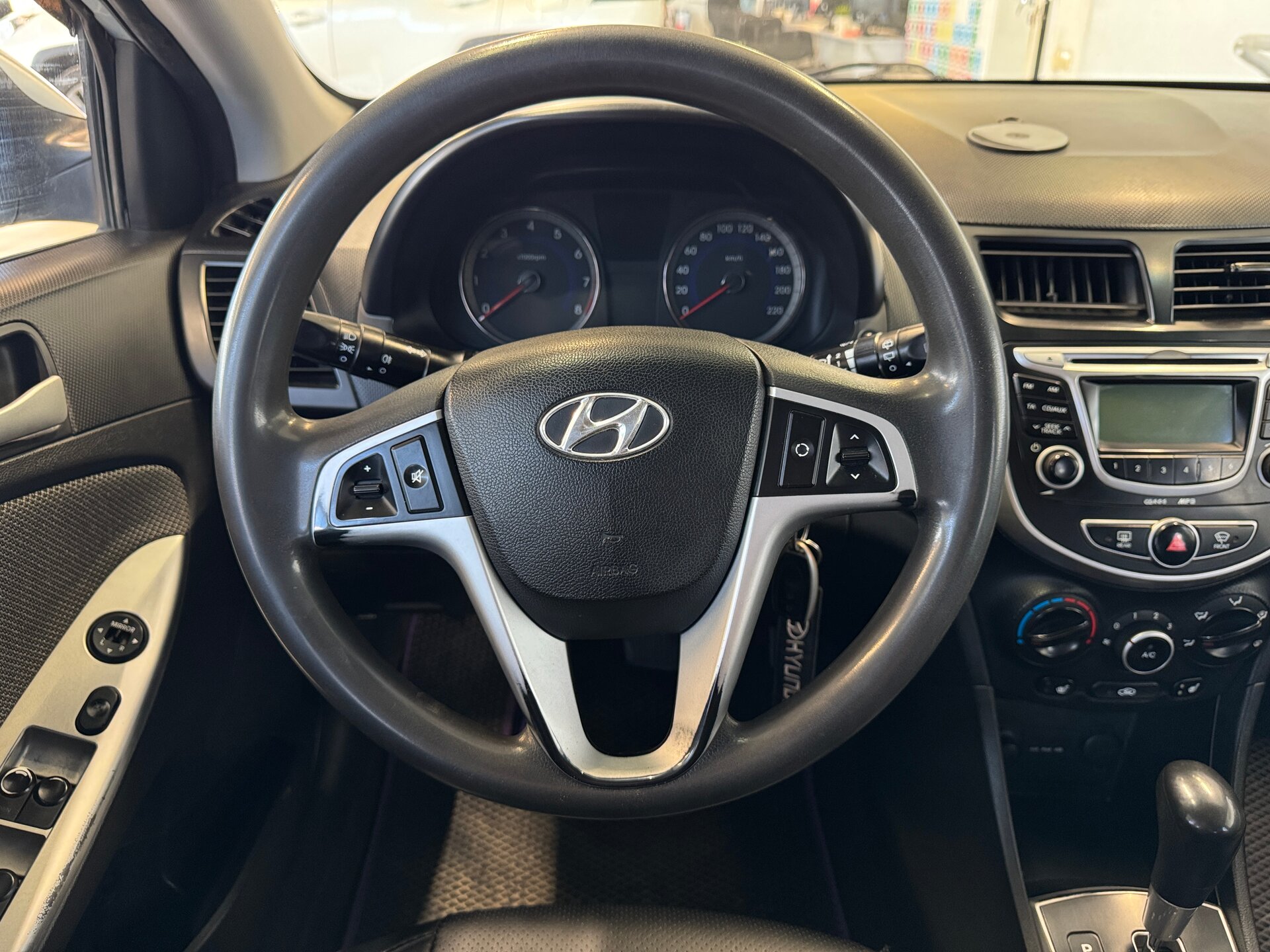 Hyundai Solaris, I 2012