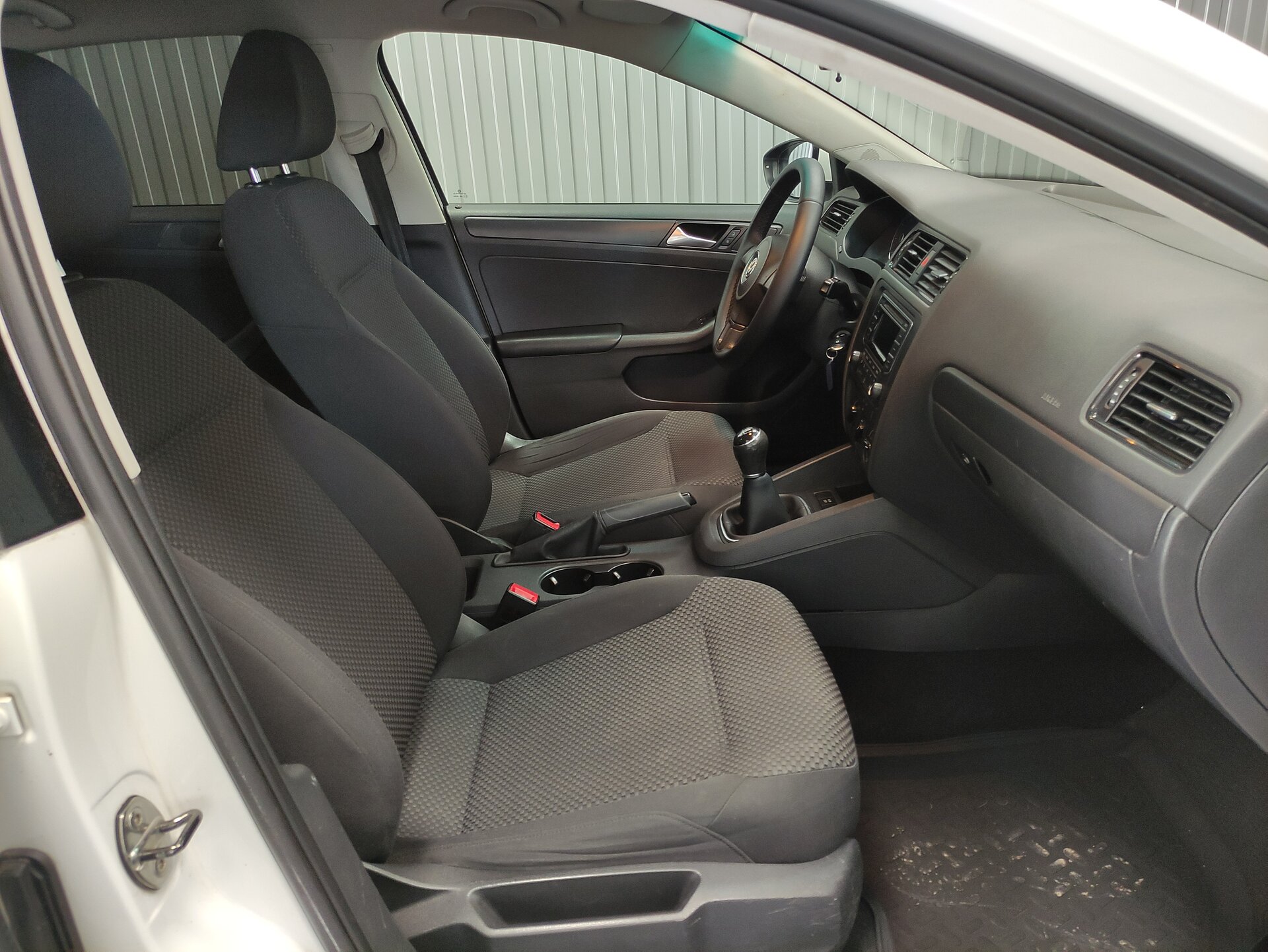 Volkswagen Jetta, VI 2013